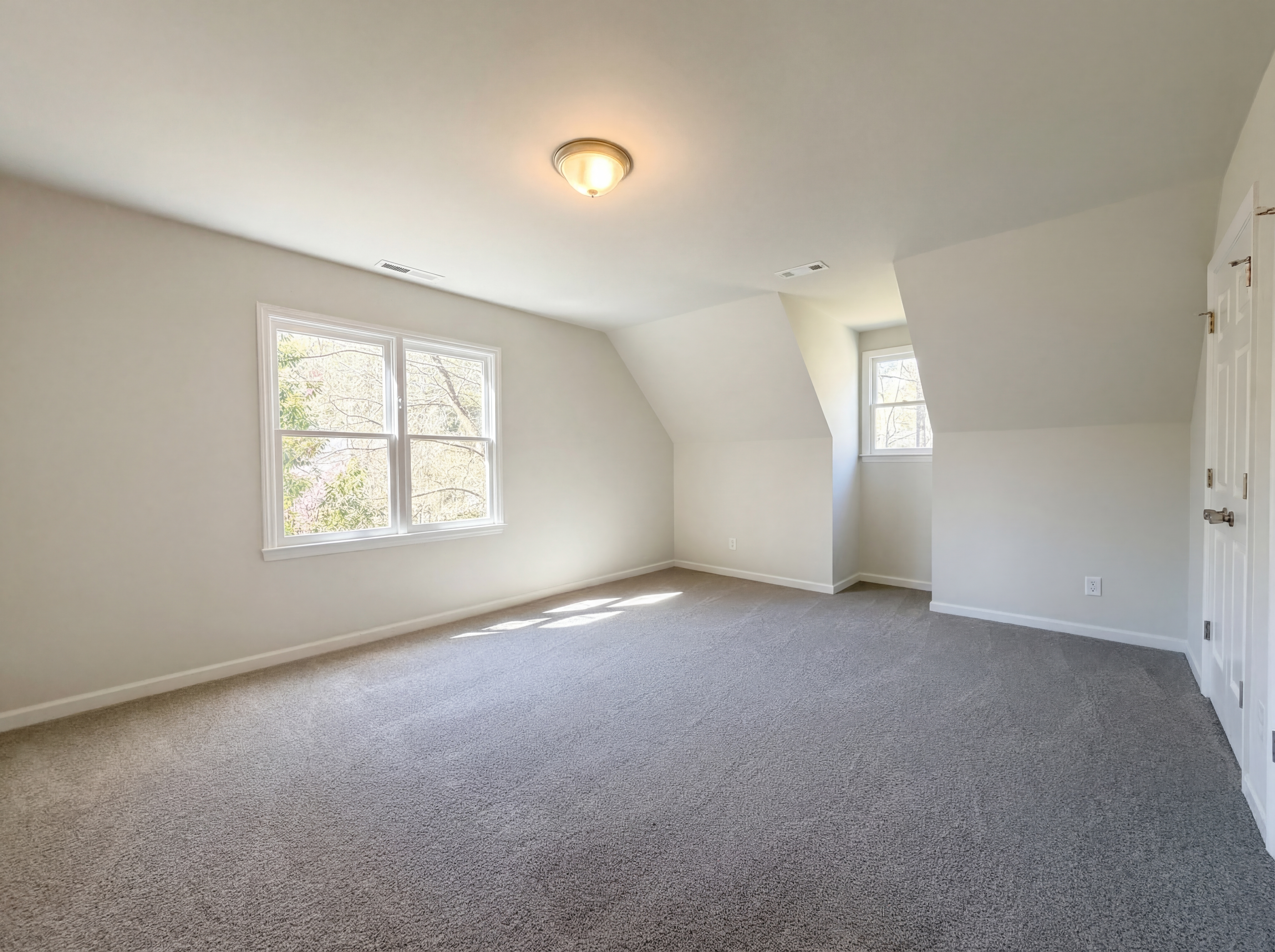 Photo 11 of 17 of 4507 Malvern Rd, Durham, NC