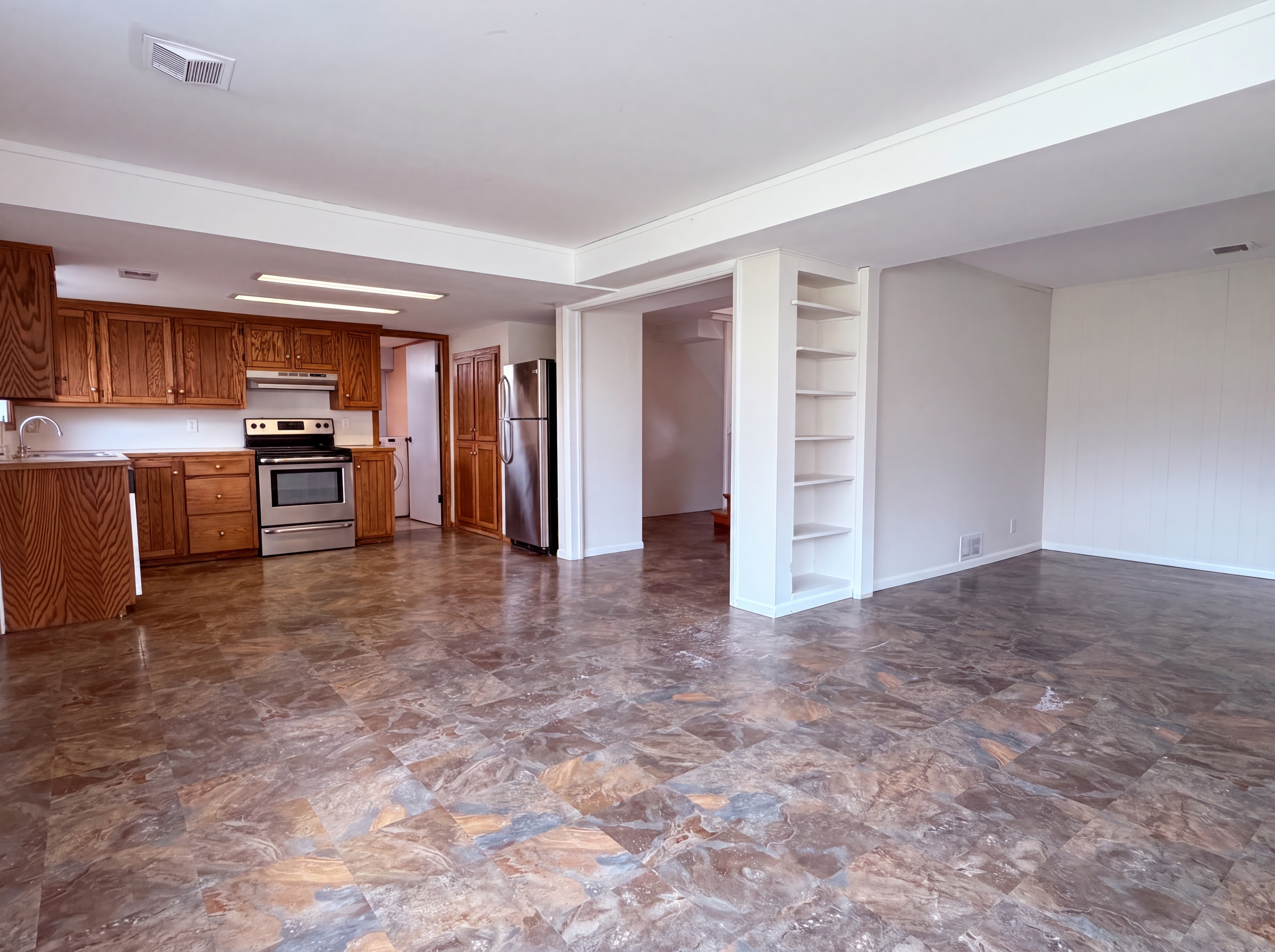 Photo 6 of 19 of 509 8th St, Farmington, MN