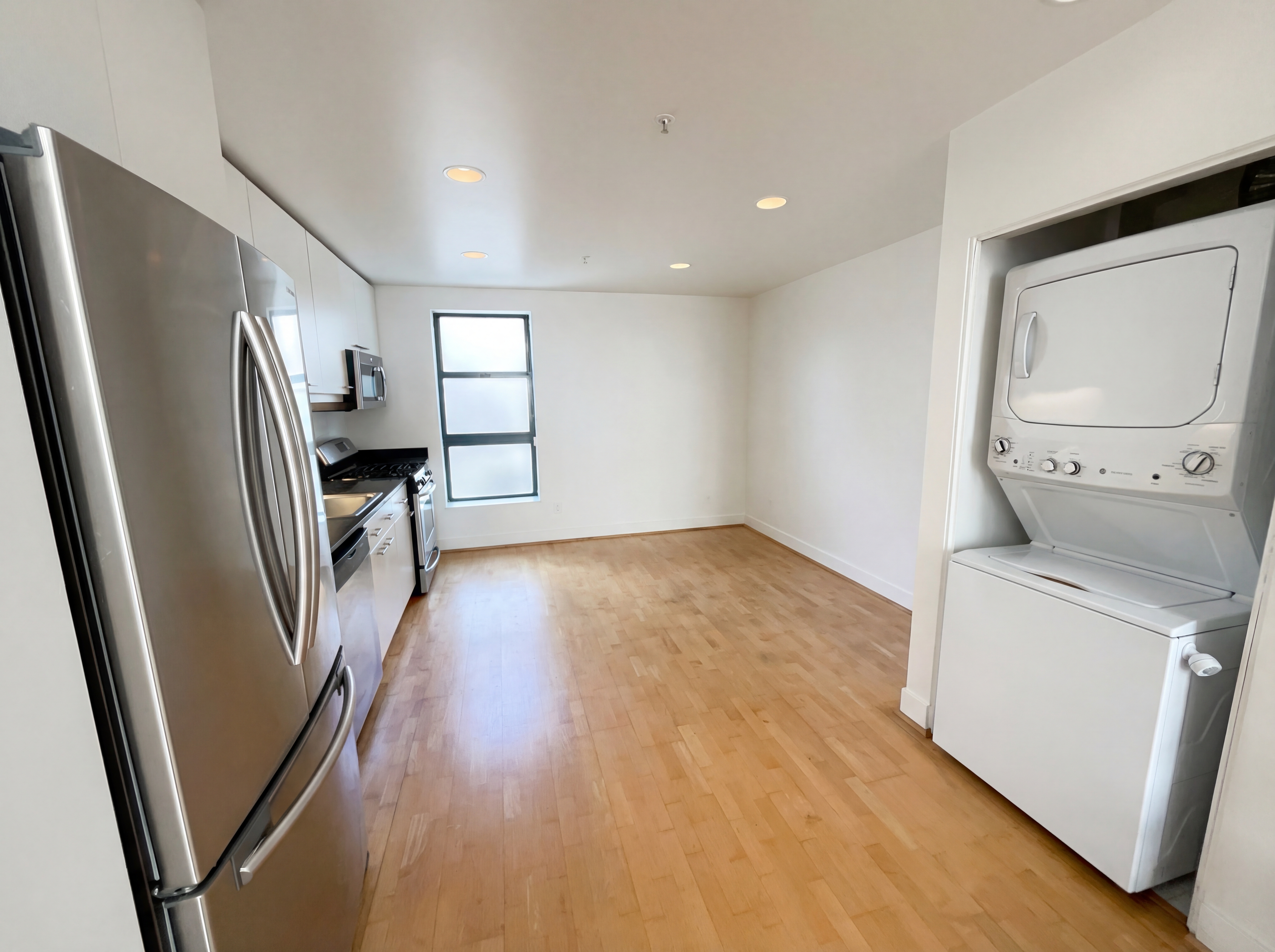 Photo 8 of 24 of 161 Gilbert St, San Francisco, CA