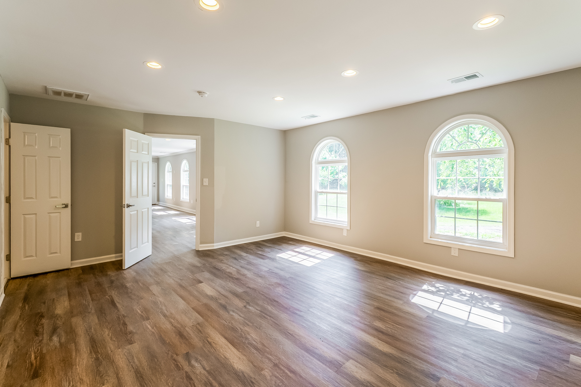 Photo 10 of 20 of 9380 Crystal Ln, Bel Alton, MD