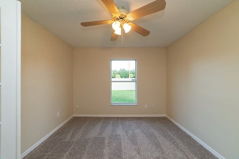 Photo 15 of 18 - 106 London Fog Way, Sanford, FL 32771