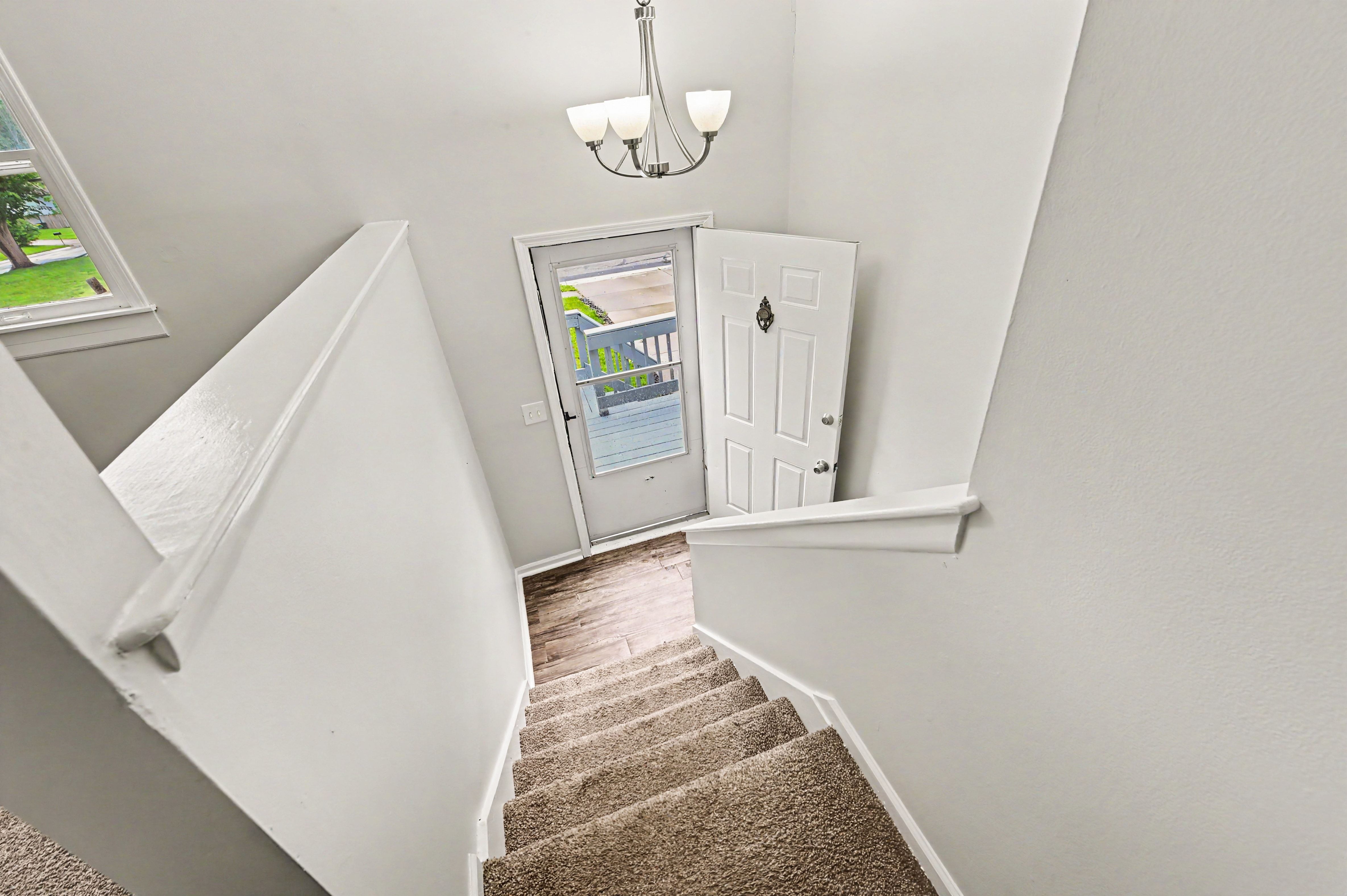 Photo 15 of 20 of 613 W Hulett St, Edgerton, KS