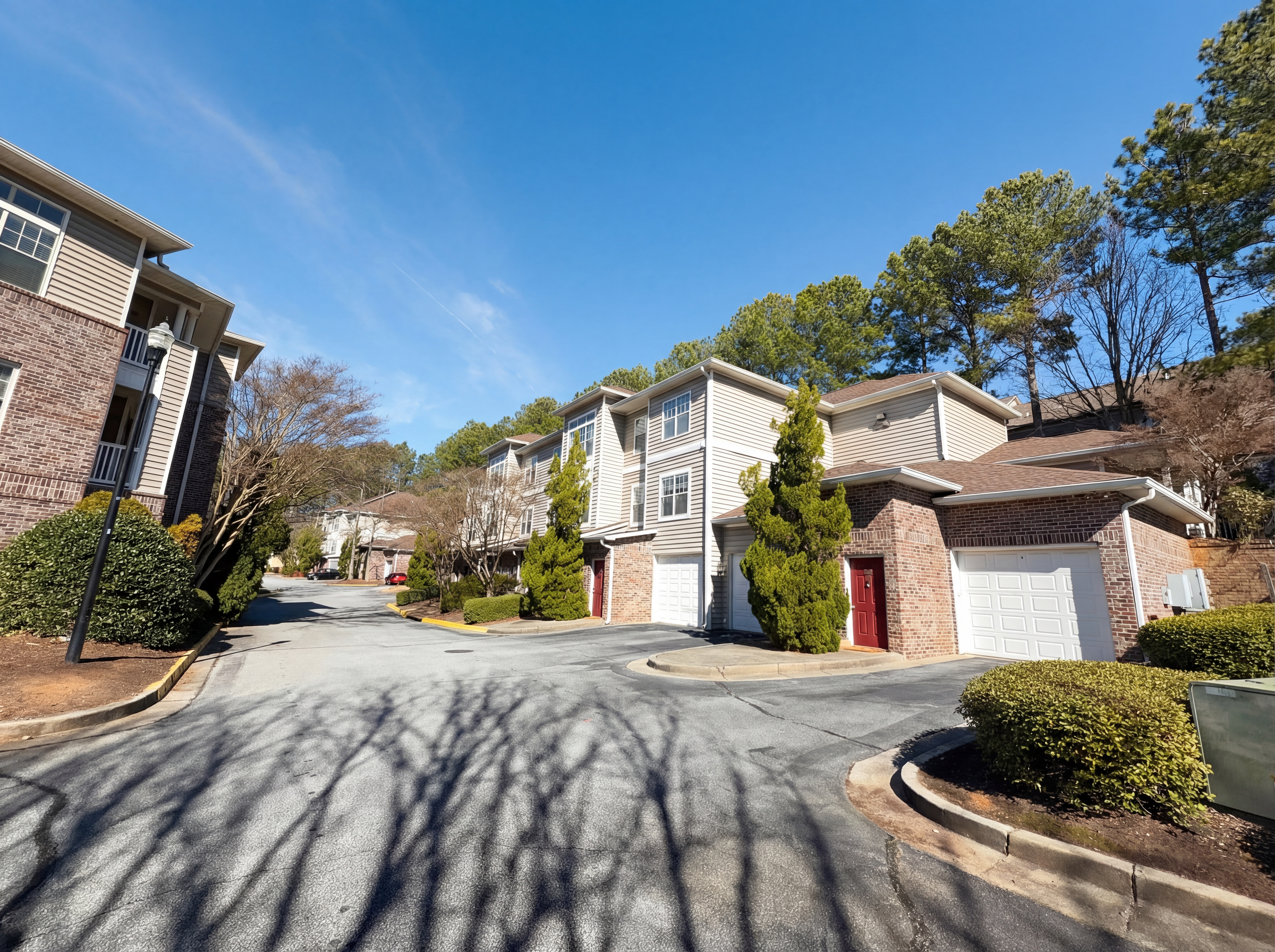 Photo 20 of 24 of 2700 Pine Tree Rd NE, Atlanta, GA