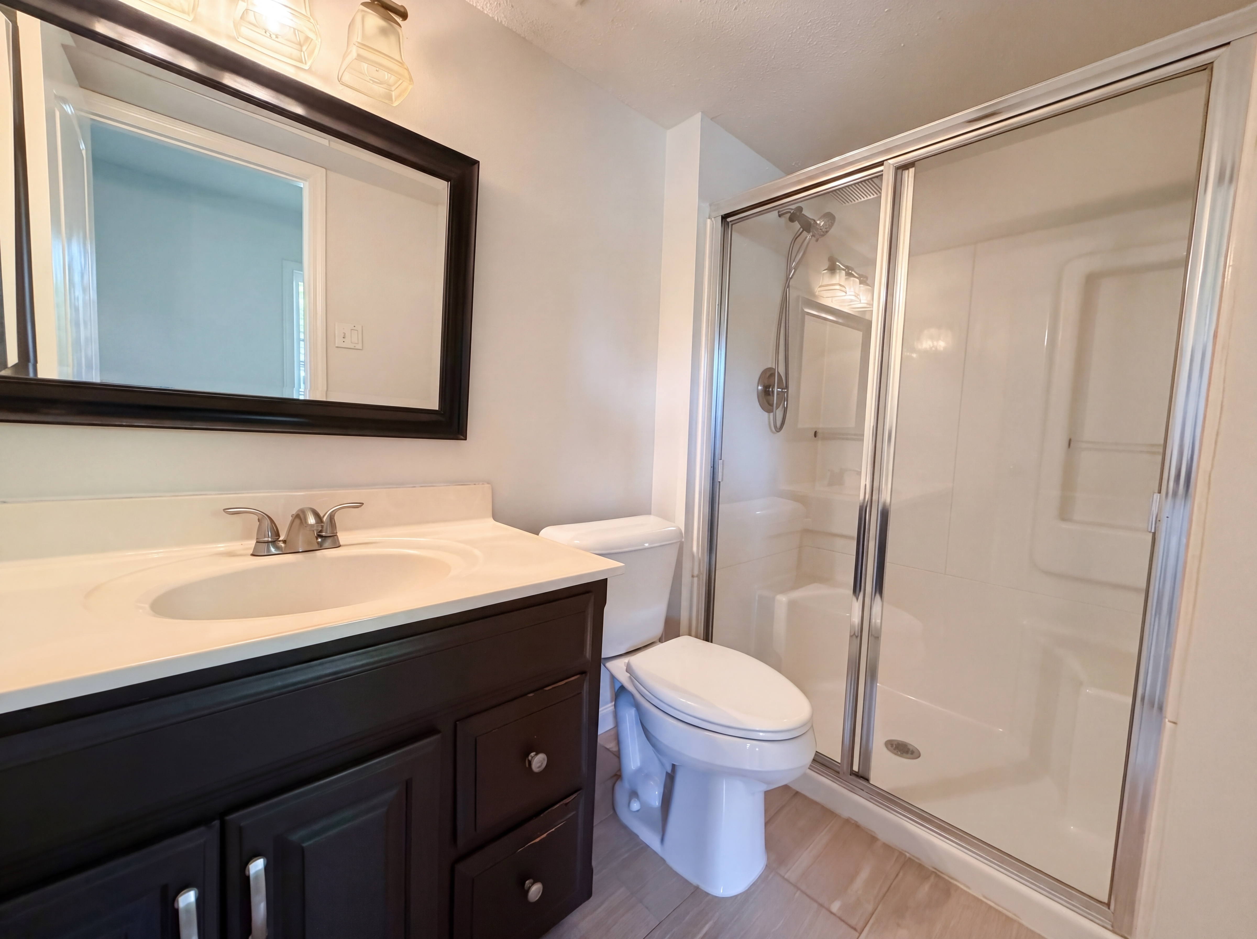 Photo 7 of 24 of 13451 Land O Woods Dr, Saint Louis, MO