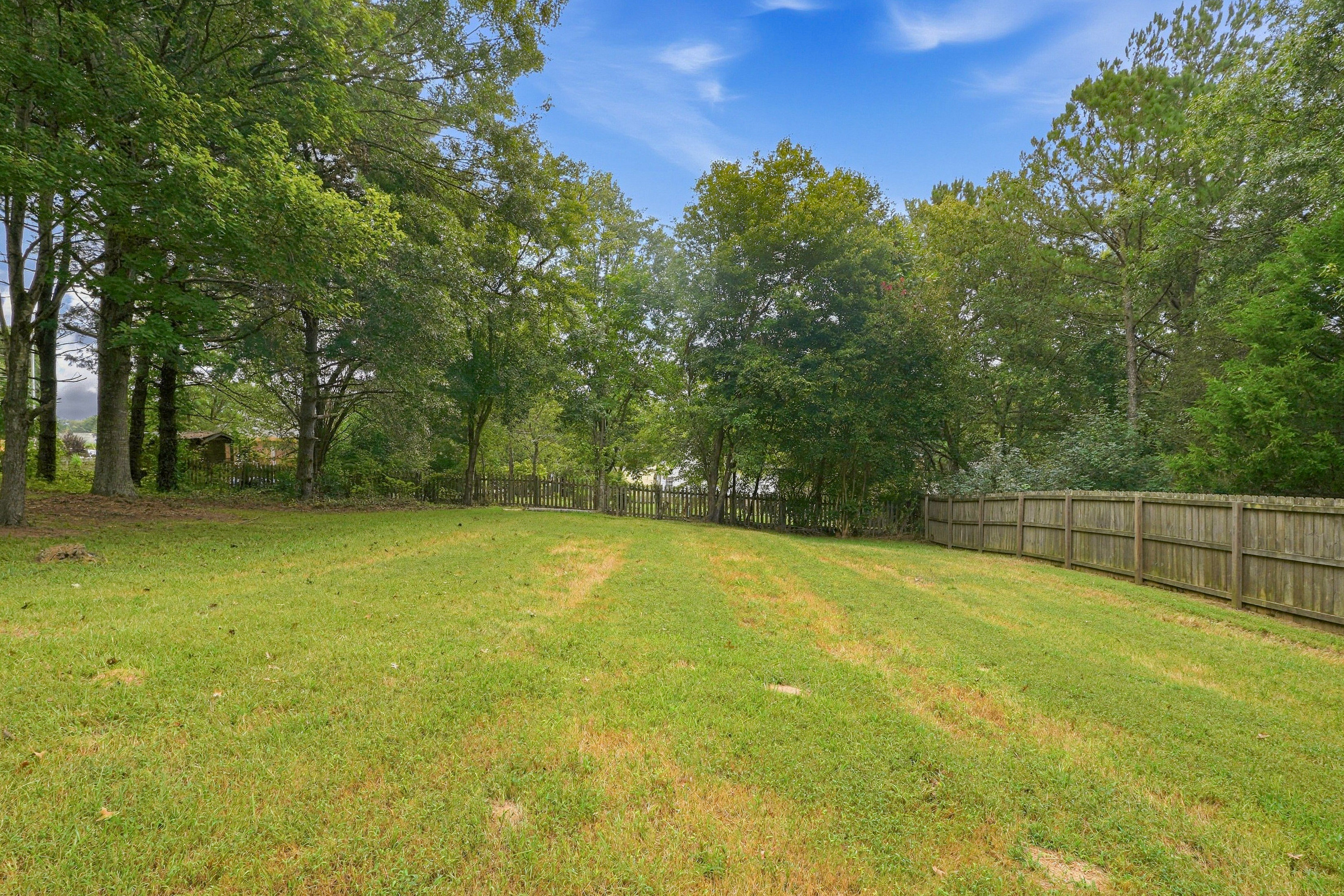 Photo 47 of 50 of 1502 Shoal Creek Dr SW, Conyers, GA