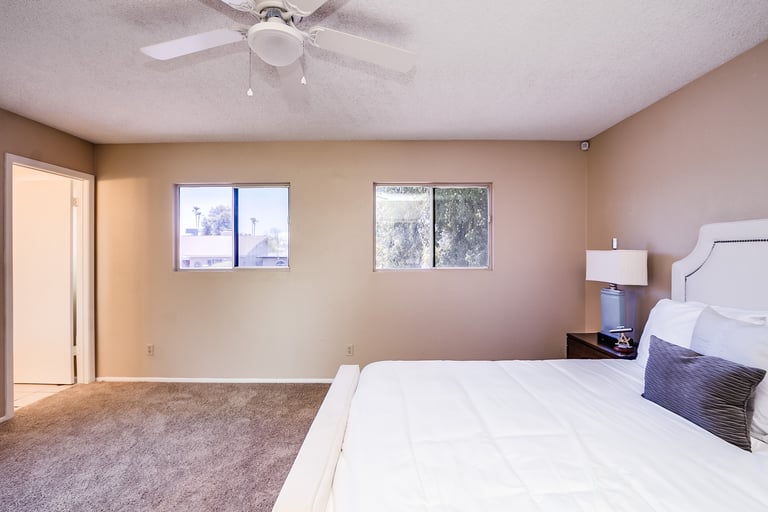 Photo 17 of 37 - 4940 W Diana Ave, Glendale, AZ 85302