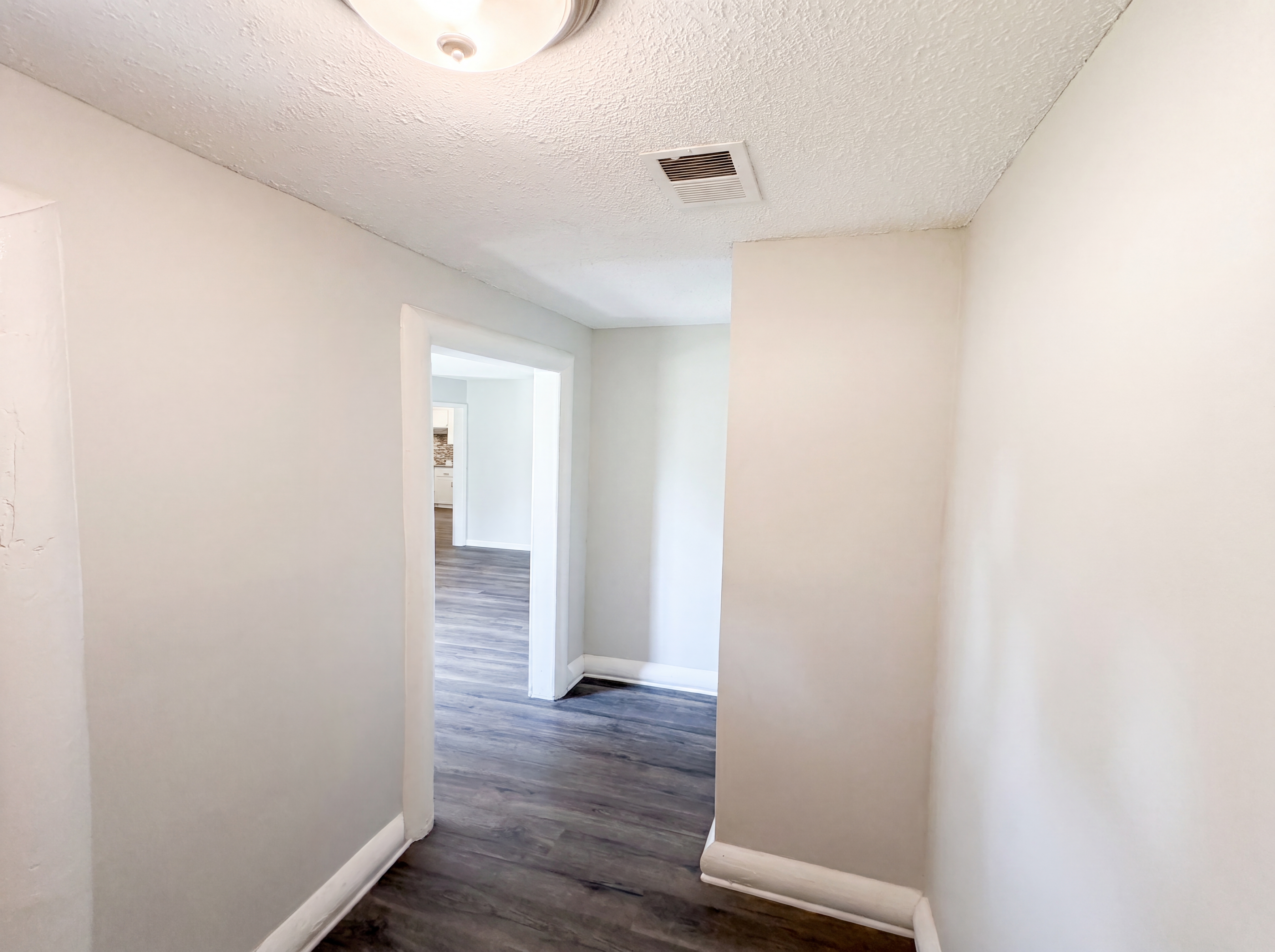 Photo 19 of 23 of 1328 Baffin Bay Rd, Columbia, SC