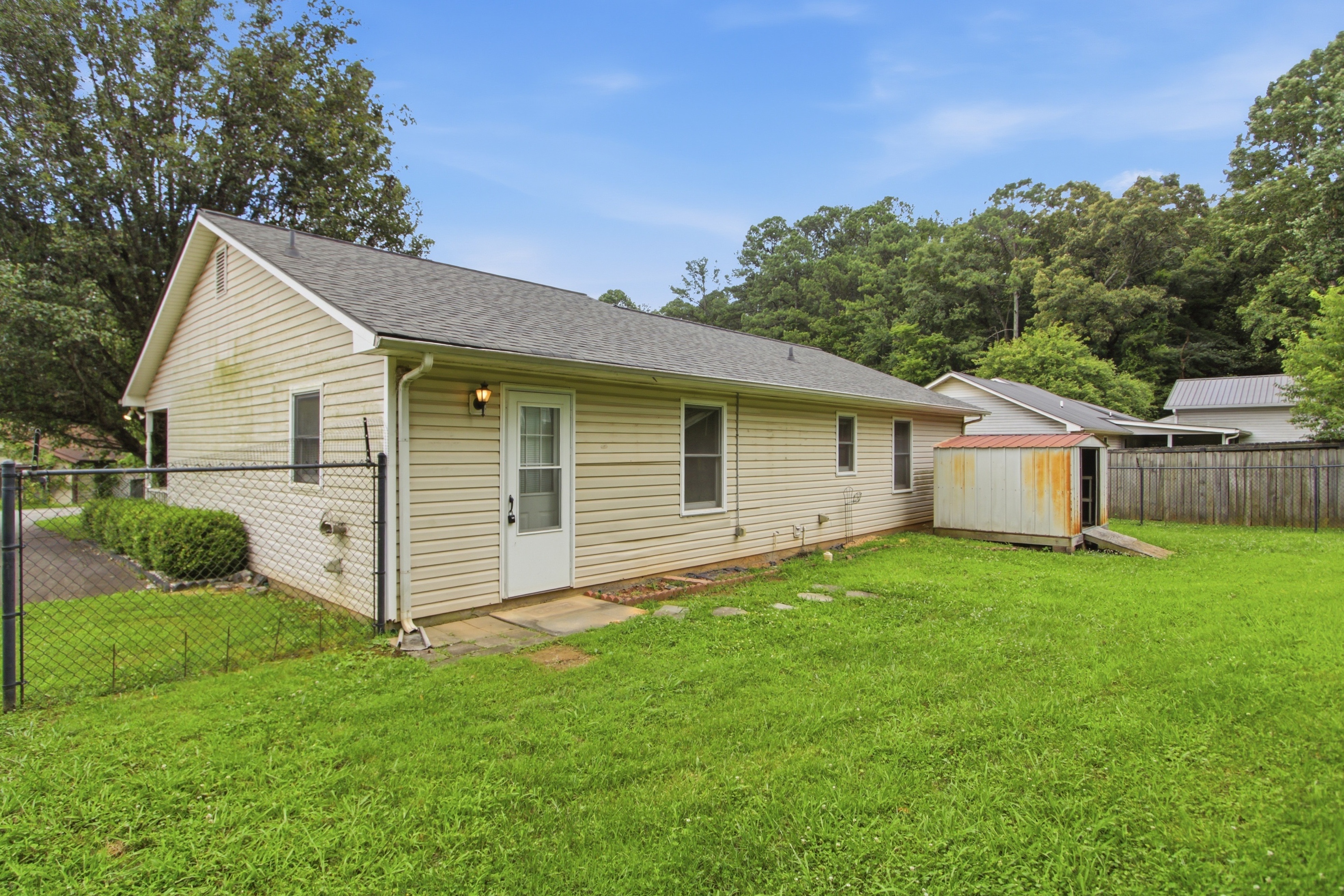 Photo 26 of 43 of 52 Echota Rd NE, Cartersville, GA