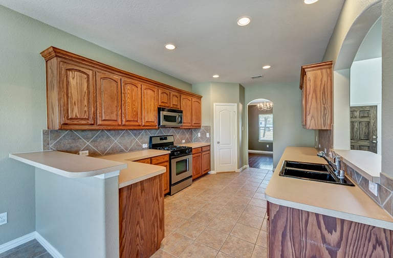 Photo 8 of 30 - 7404 Rocky Ford Rd, Fort Worth, TX 76179