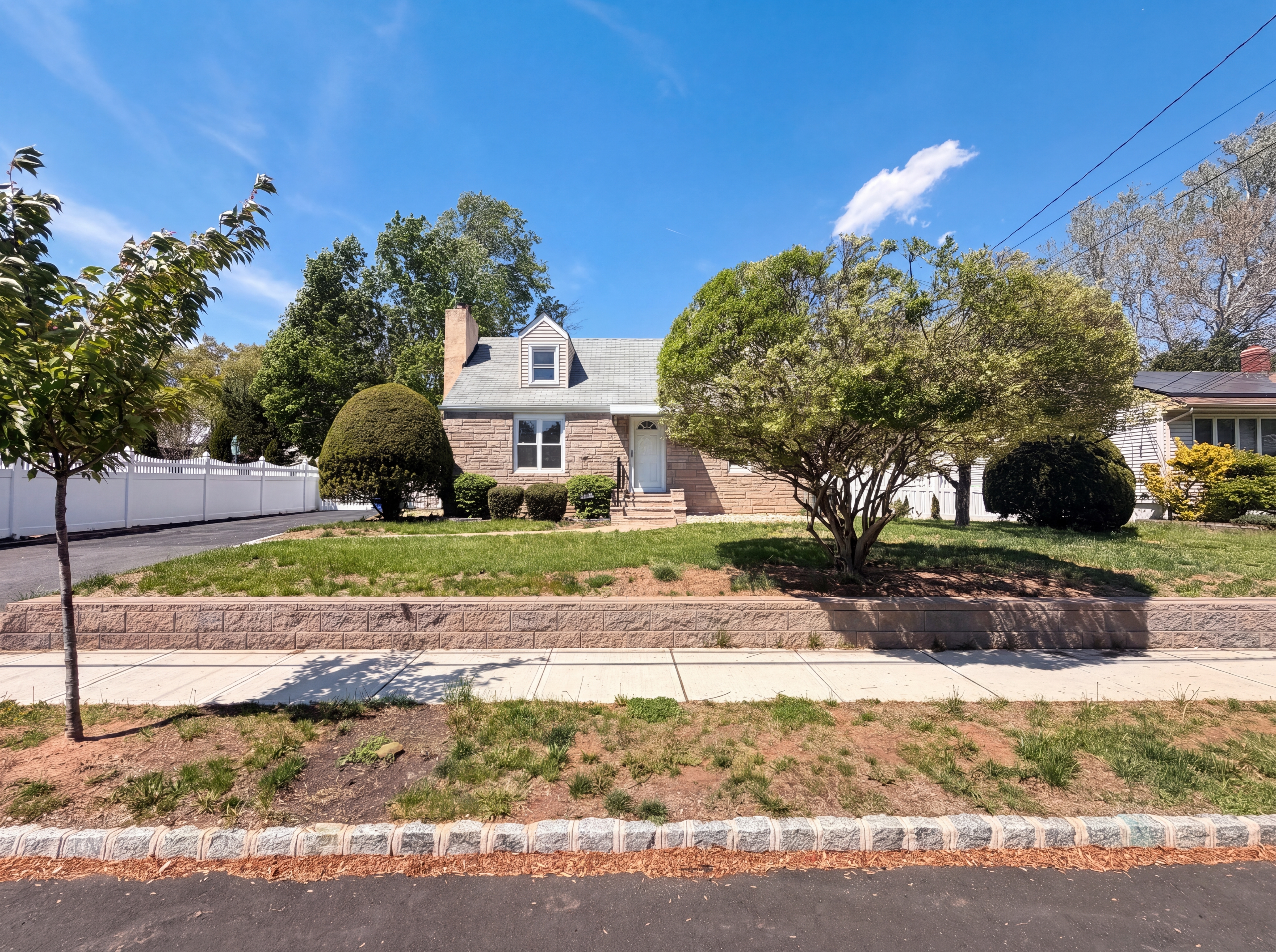 Photo 17 of 26 of 1760 Cedarwood Dr, Piscataway, NJ