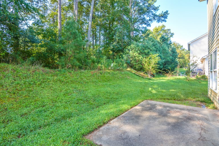Photo 14 of 14 - 96 Randolph Dr, Clayton, NC 27520