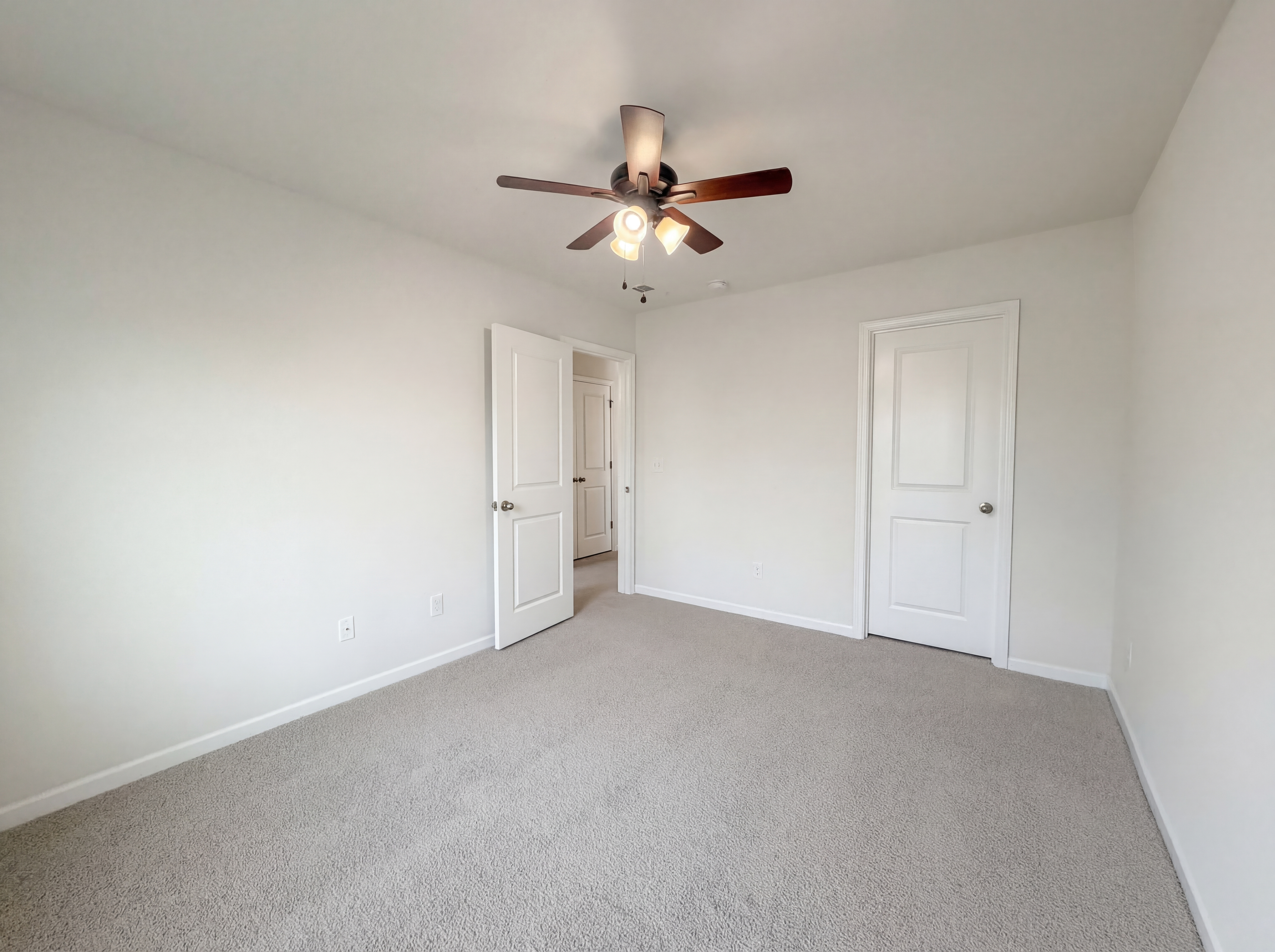 Photo 13 of 22 of 130 Hyrne Dr, Goose Creek, SC