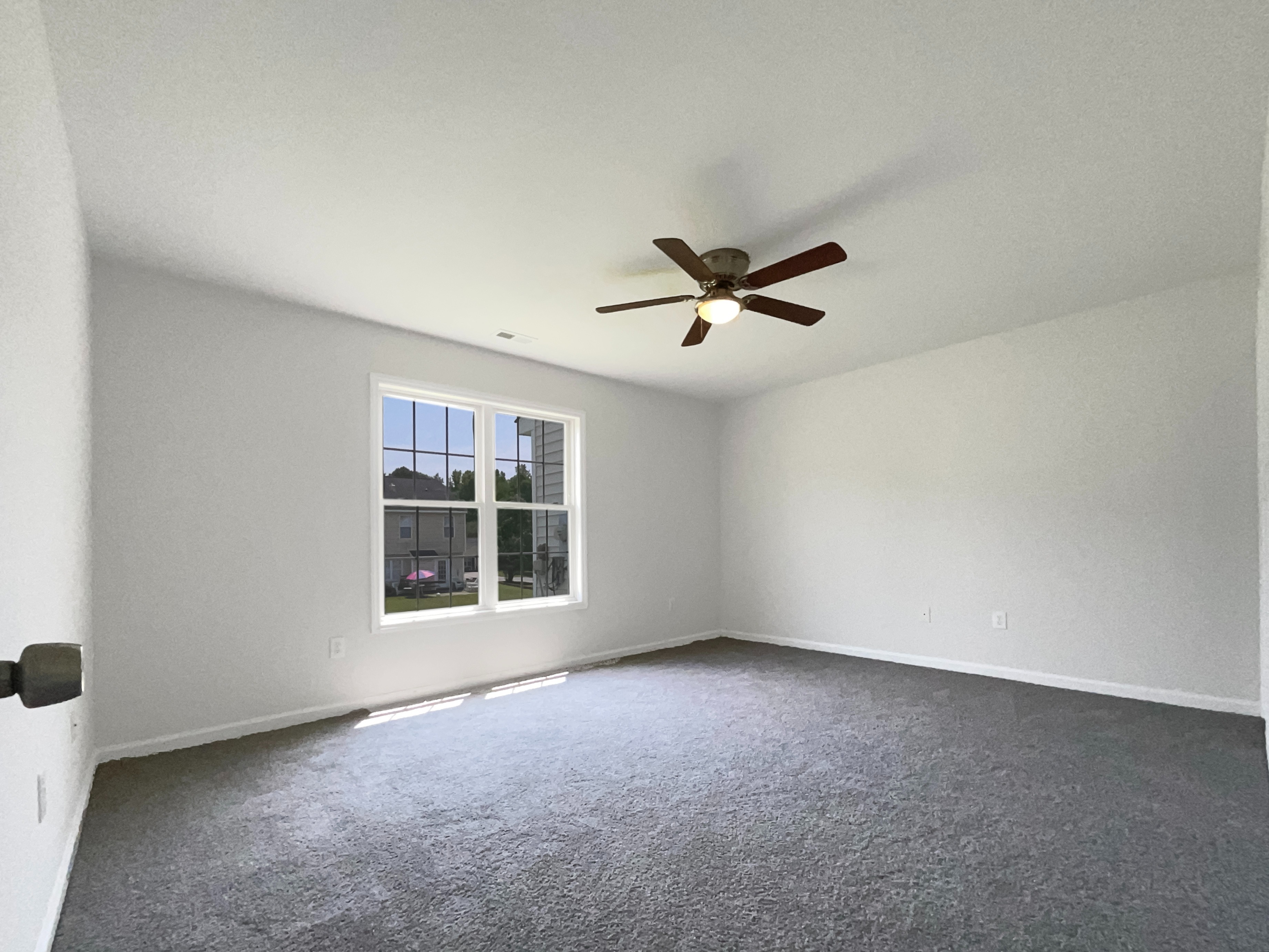 Photo 12 of 19 of 4025 Scofield Dr, Raleigh, NC