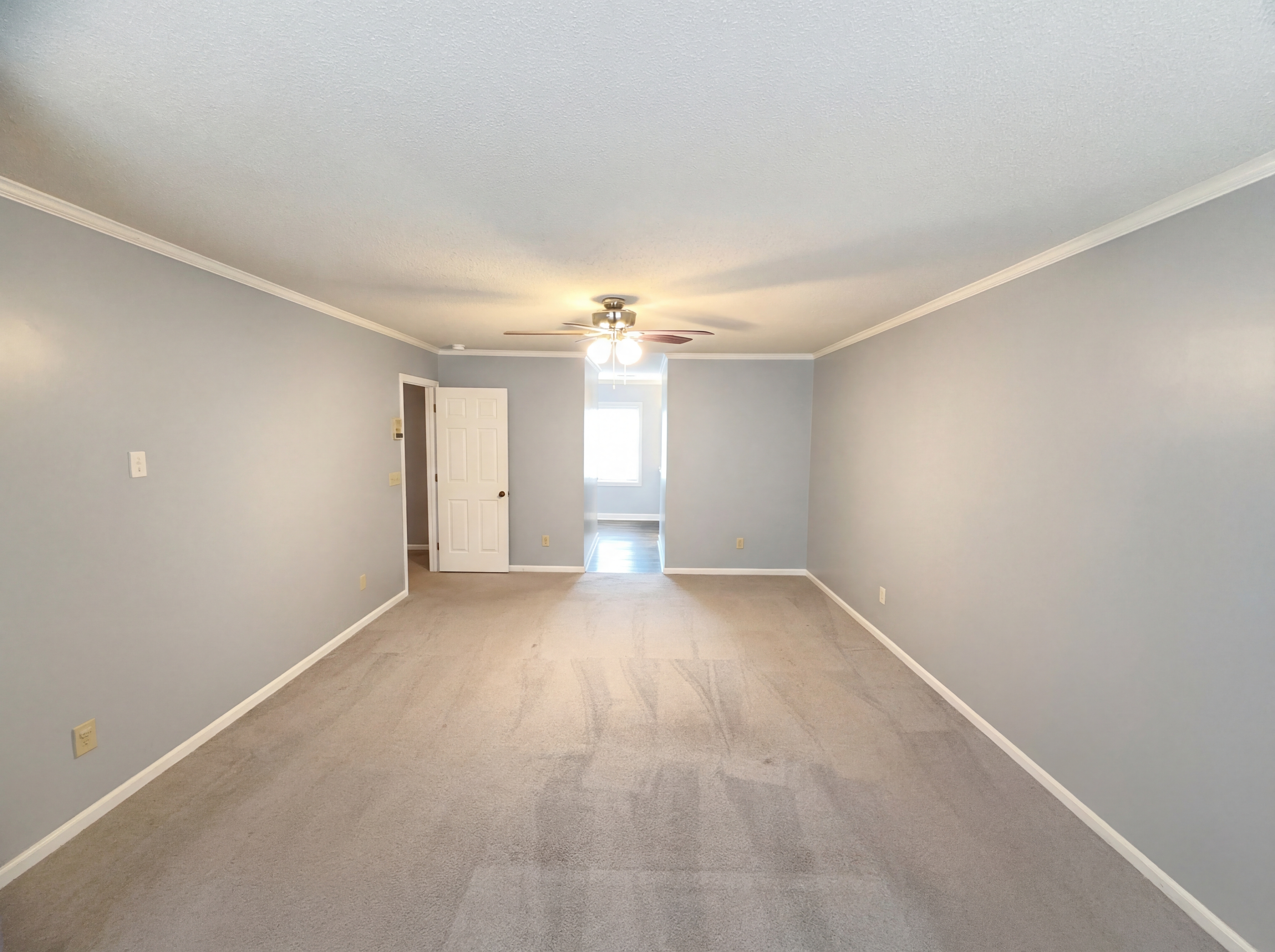 Photo 4 of 22 of 3029 Southampton Cir, Gastonia, NC