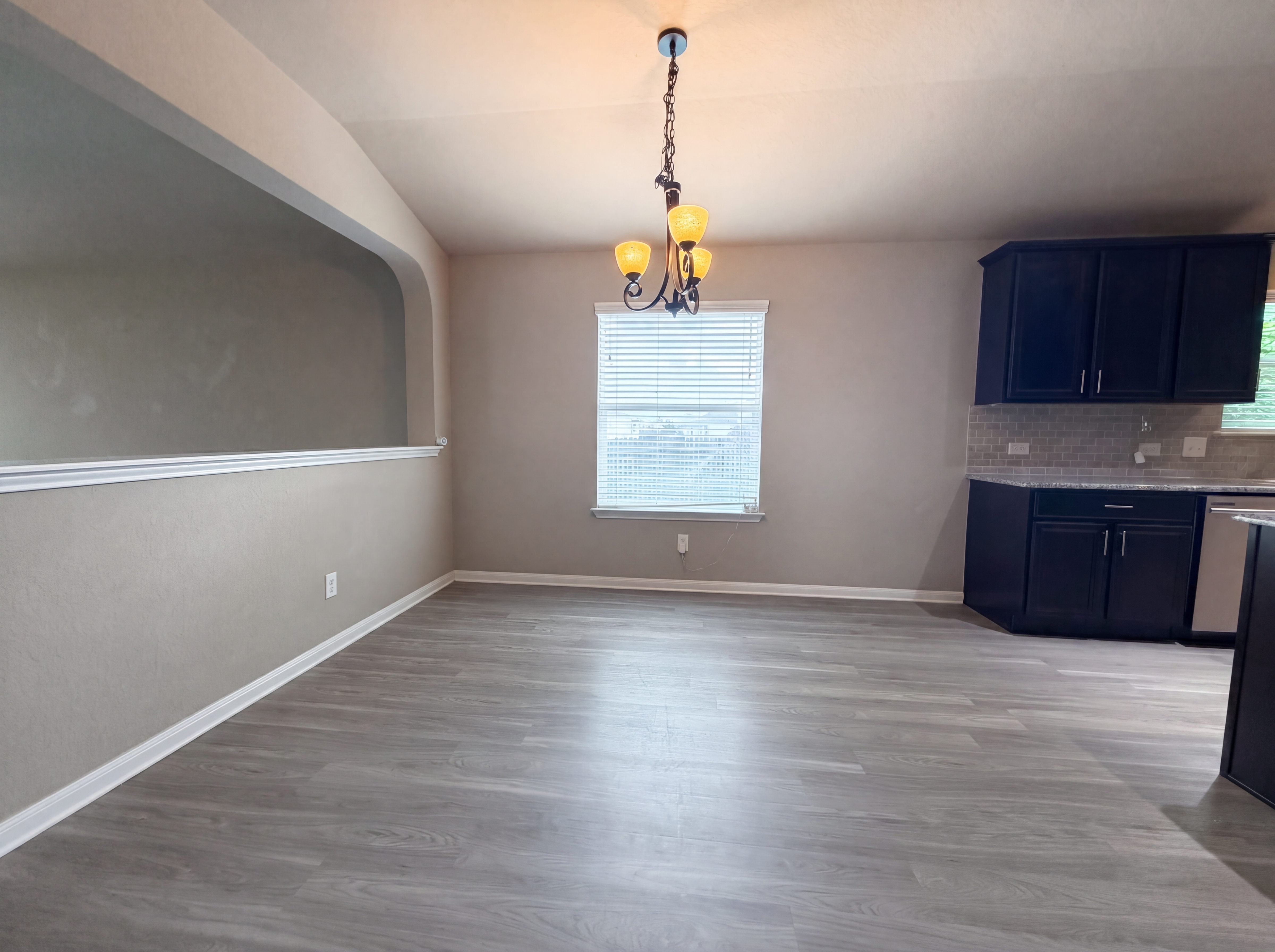 Photo 6 of 16 of 789 Wolfeton Way, New Braunfels, TX