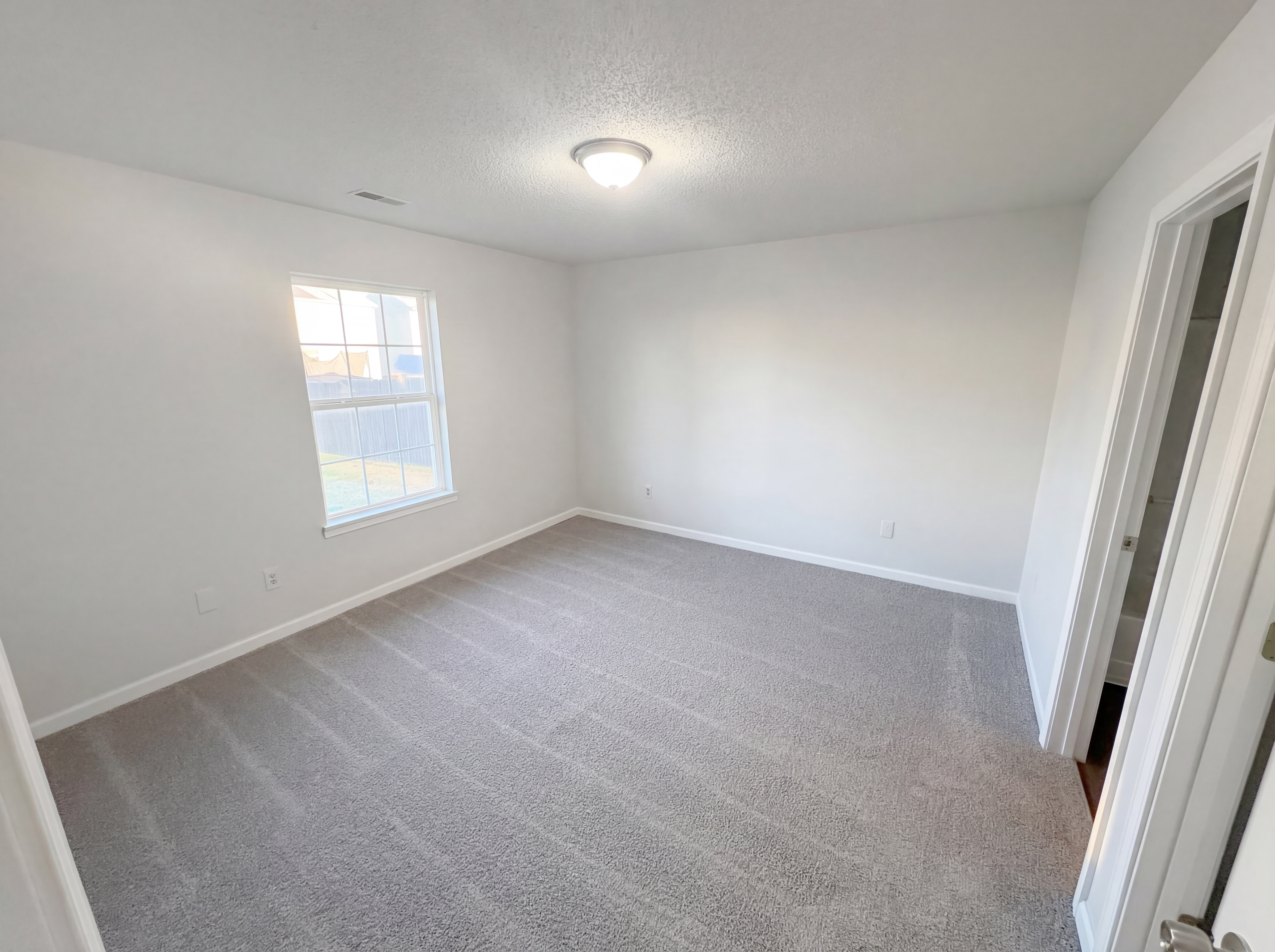 Photo 12 of 20 of 6654 Hazelhatch Dr, Indianapolis, IN