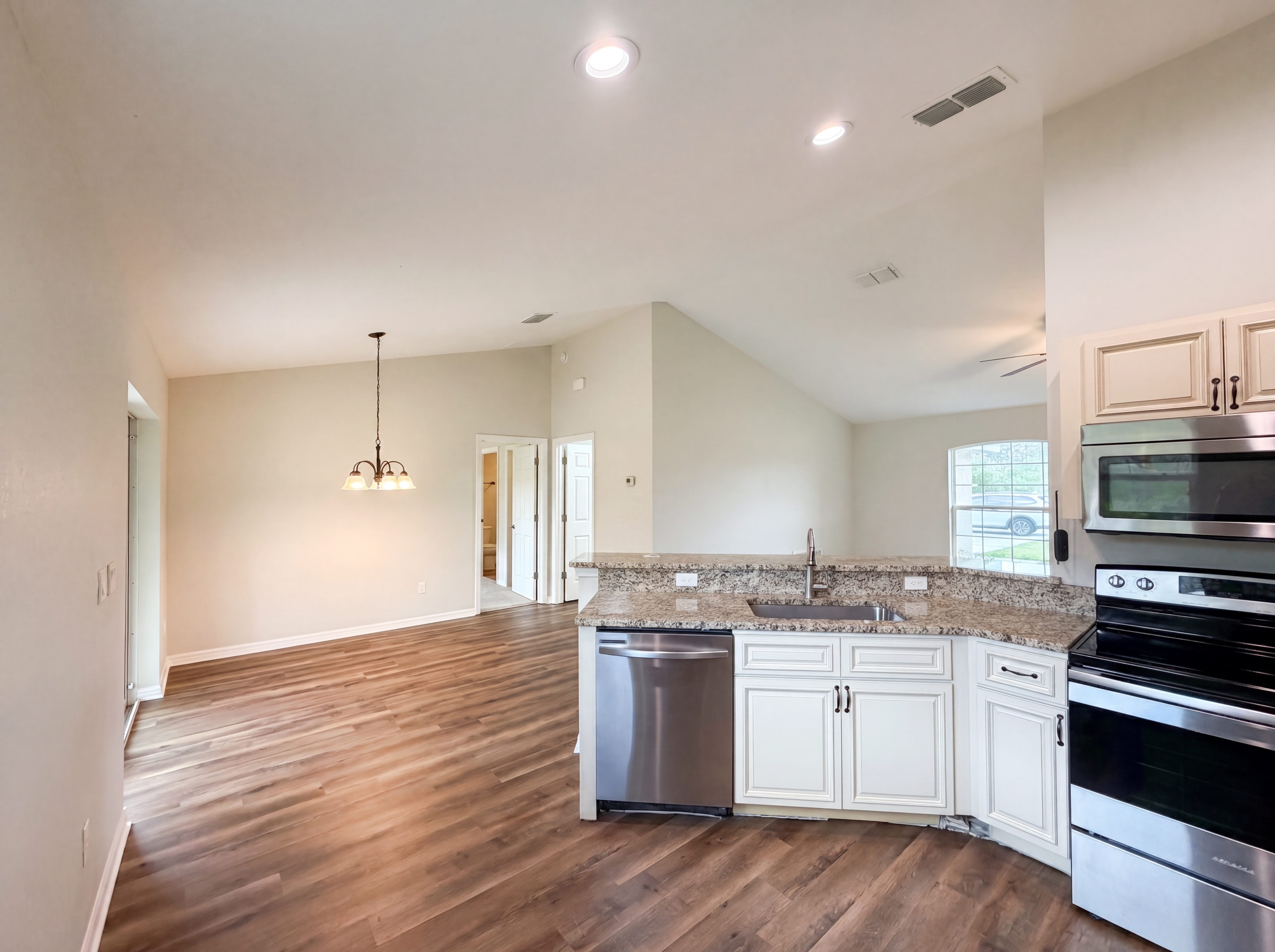 Photo 13 of 19 of 17451 SW 25th Cir, Ocala, FL