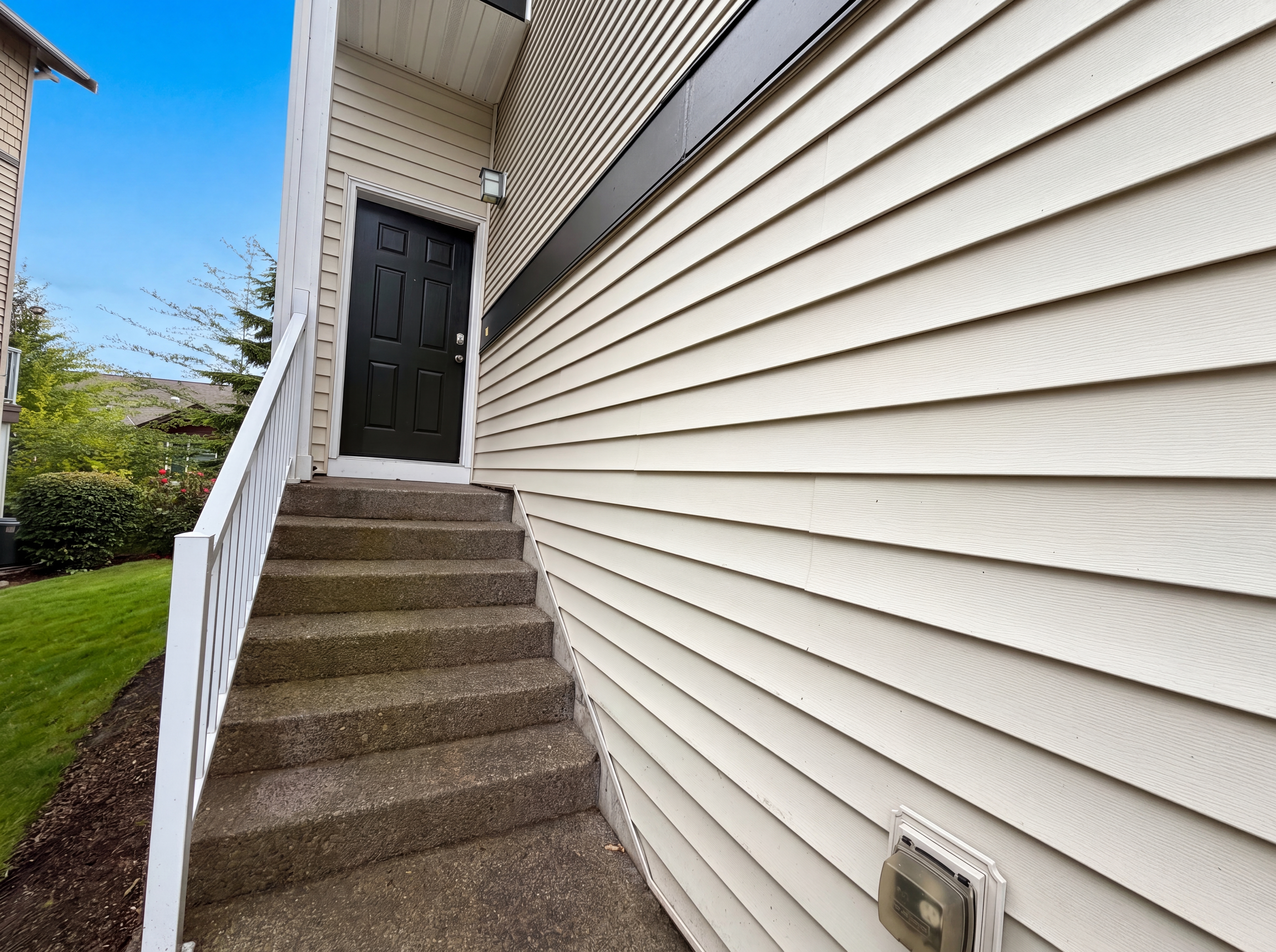 Photo 22 of 26 of 15485 SW Sparrow Loop, Beaverton, OR