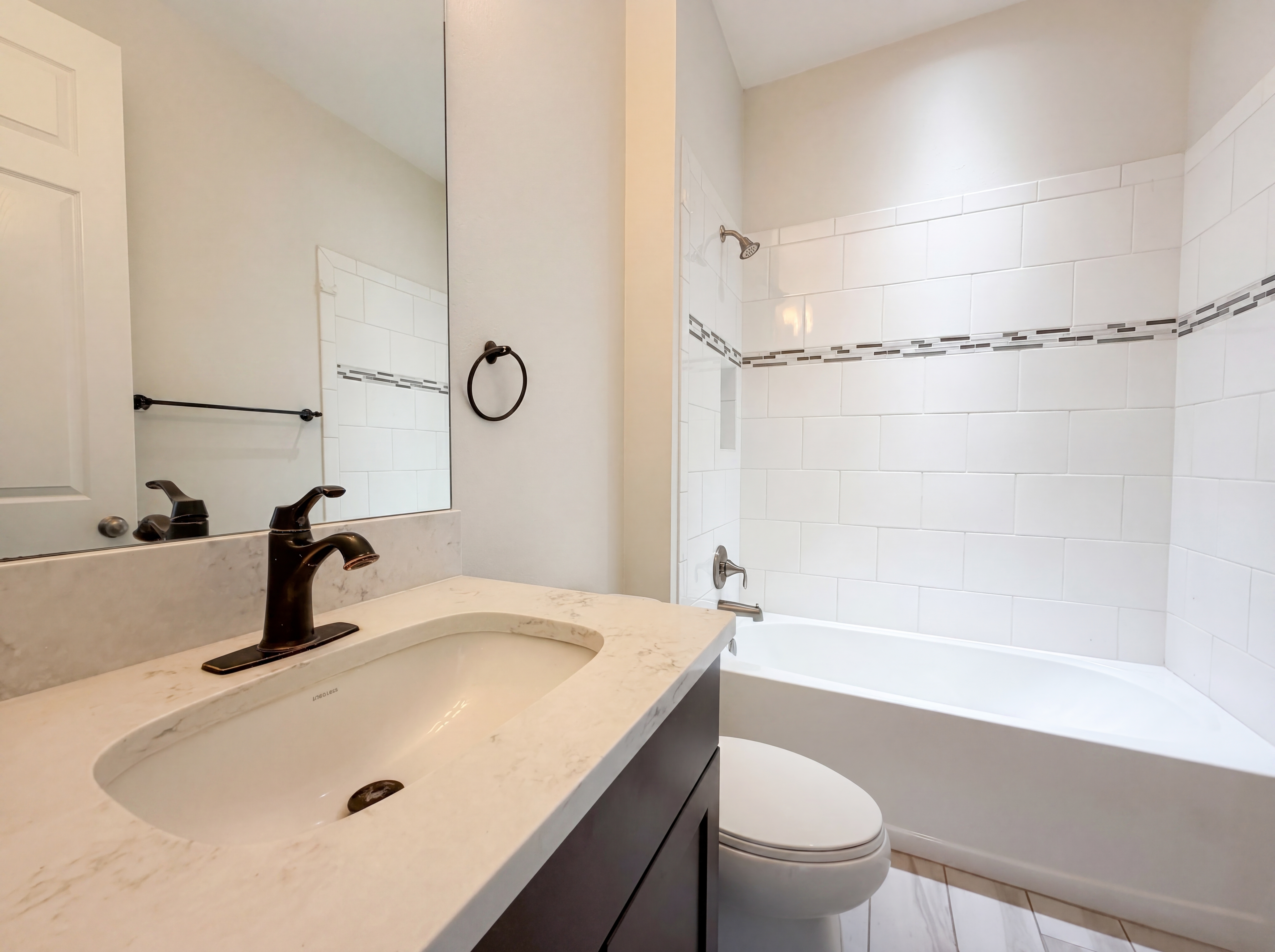 Photo 16 of 33 of 12643 Horseshoe Bend Dr, Lithia, FL