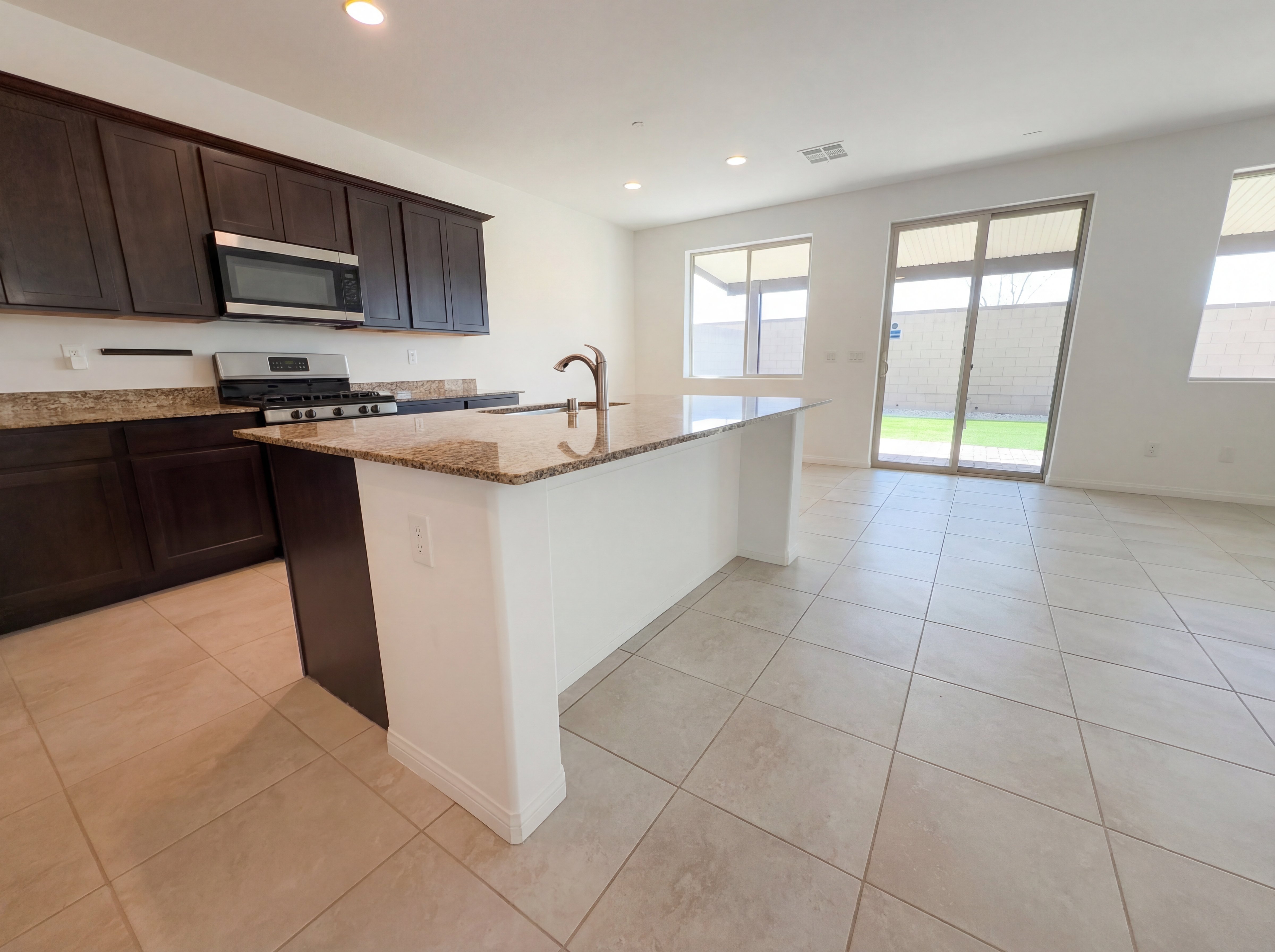 Photo 15 of 27 of 2289 Sky Island Dr, Henderson, NV