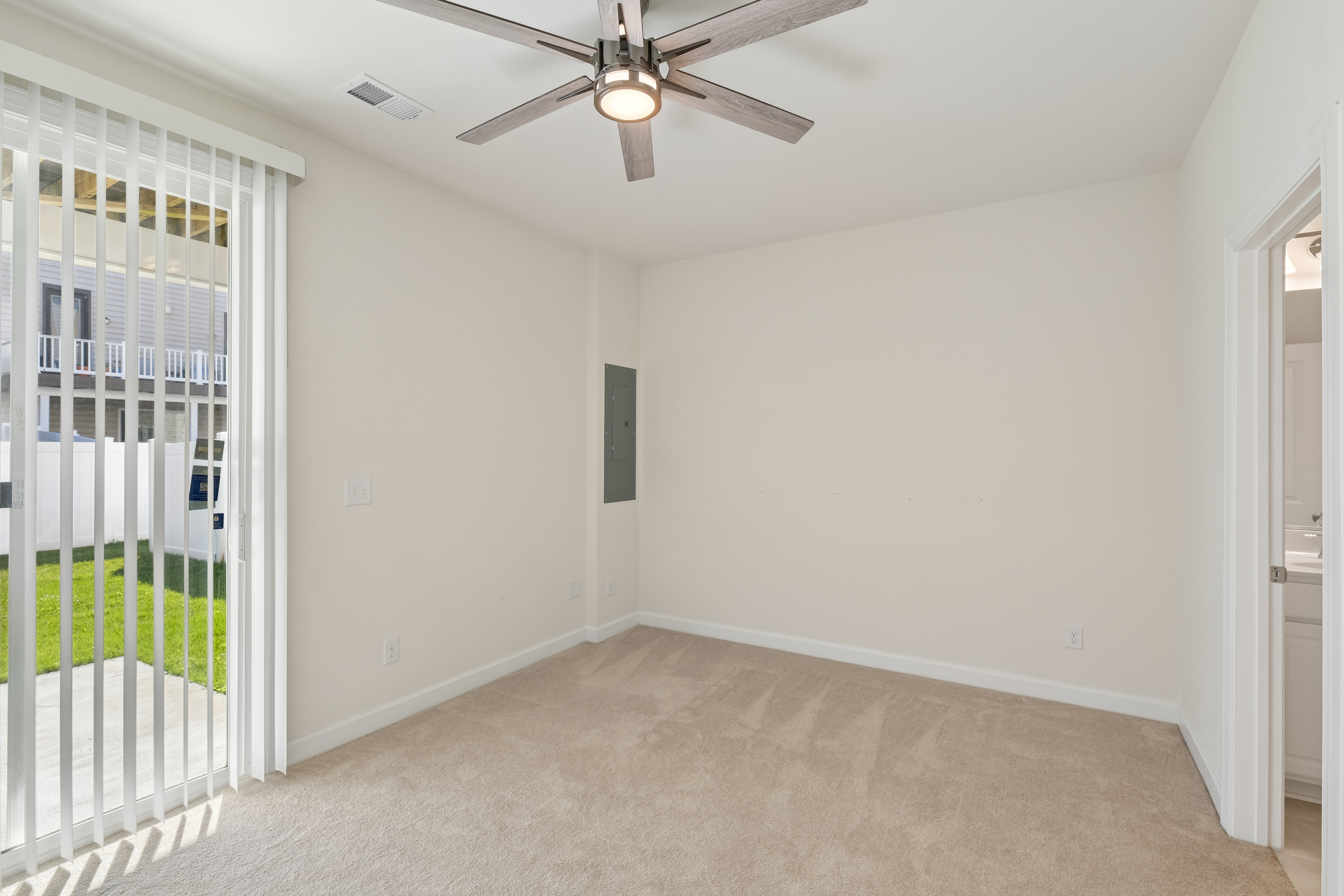 Photo 37 of 60 of 8124 Bock Farm Pl, Alexandria, VA