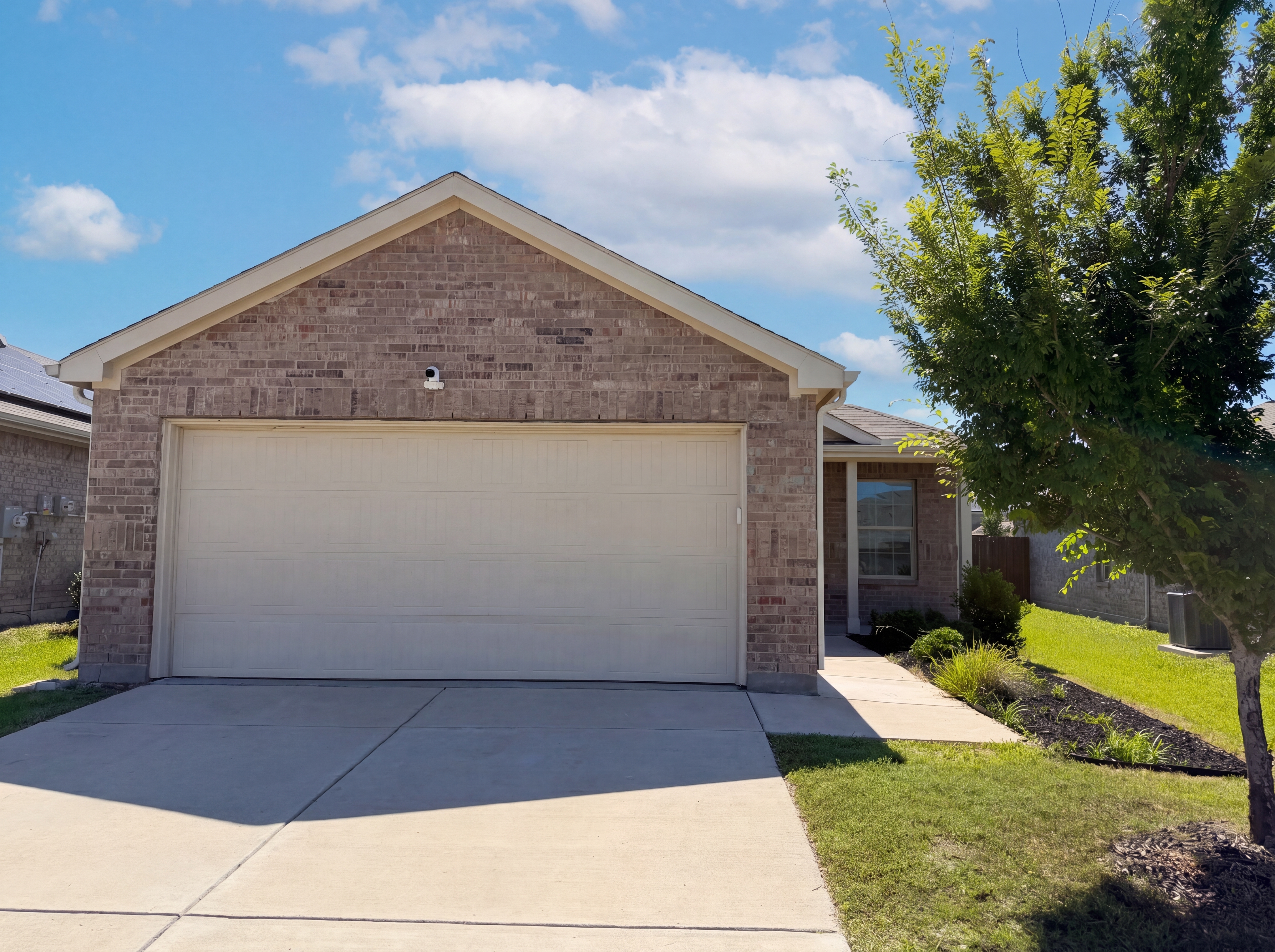 Photo 16 of 17 of 2214 Nightgrove Cir, Crandall, TX