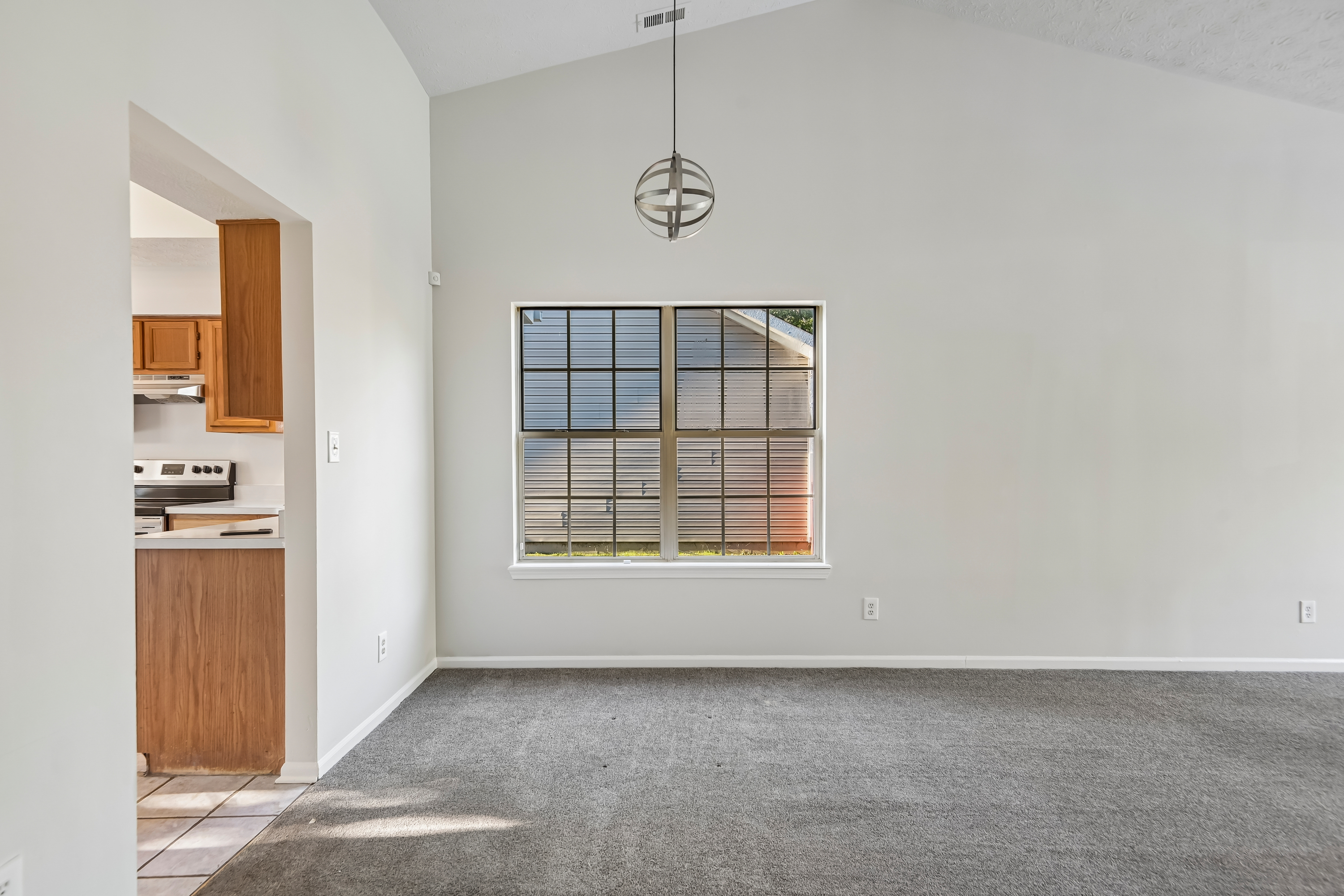 Photo 15 of 39 of 5654 Crown Vetch Pl, Indianapolis, IN