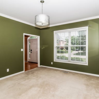 Property photo 3 of 10917 Worthington Ln