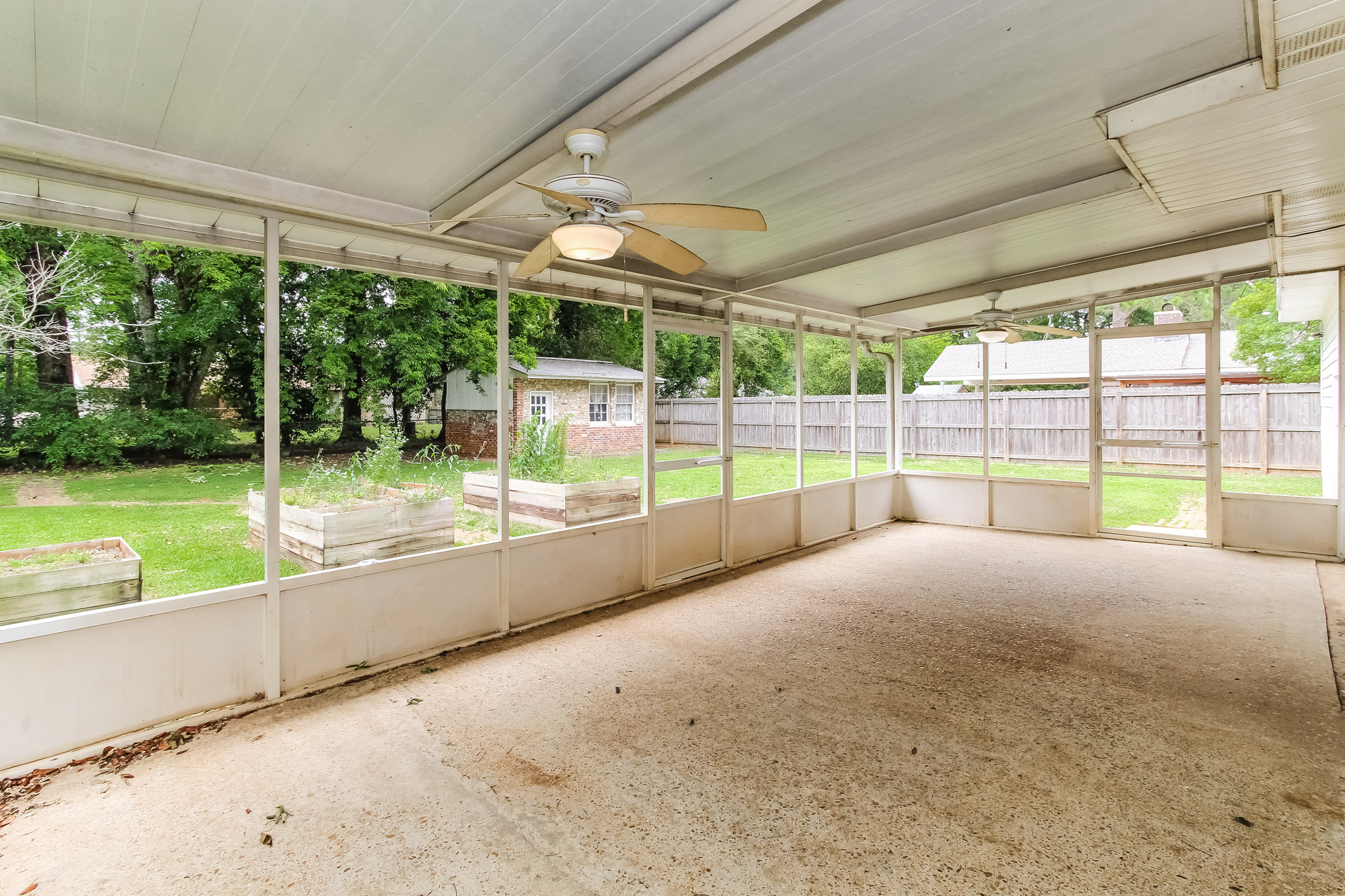 Photo 19 of 21 of 525 Lurene Cir, Montgomery, AL