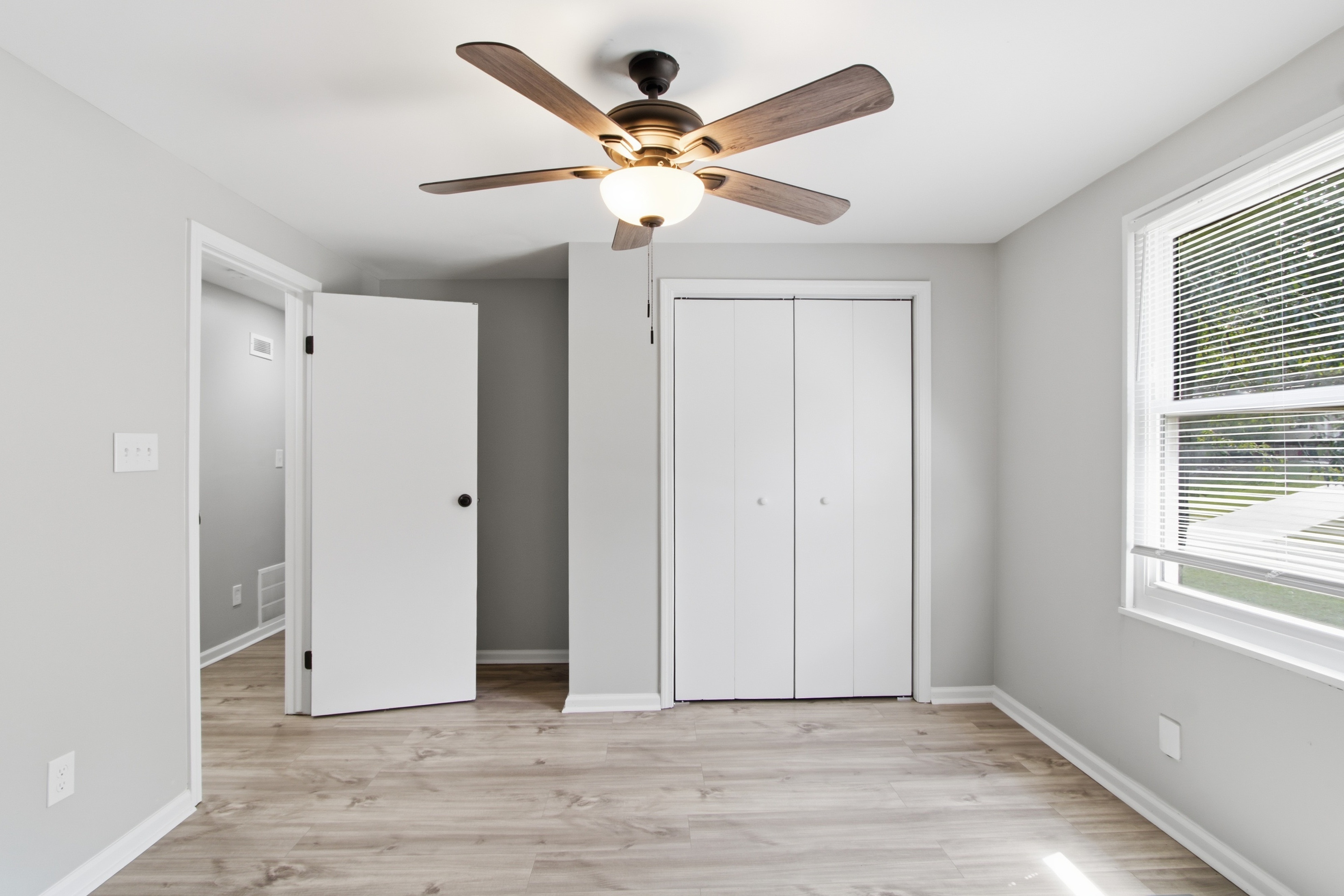 Photo 13 of 30 of 3724 Bramblevine Cir, Lithonia, GA