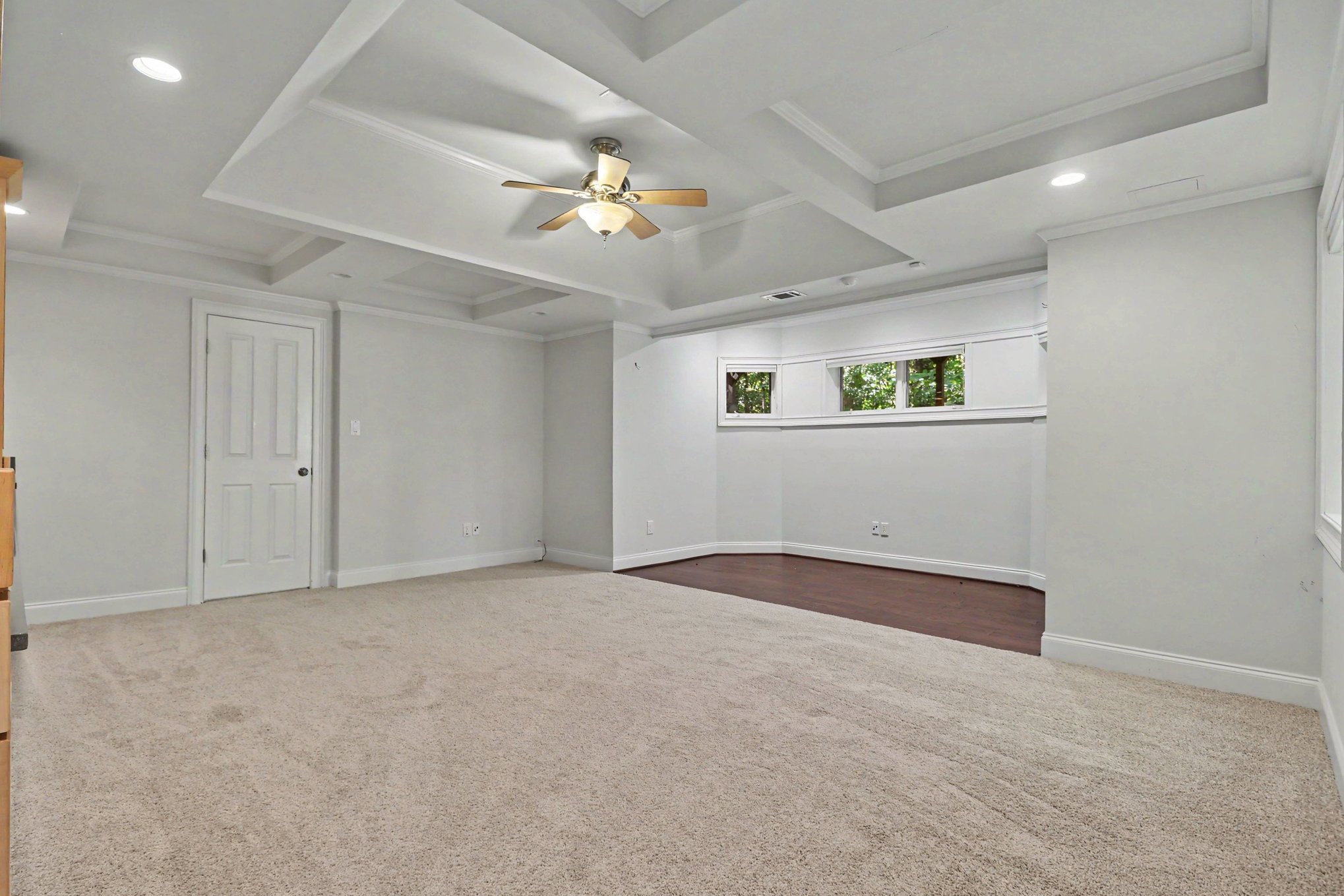 Photo 18 of 22 of 720 Barberry Dr, Alpharetta, GA