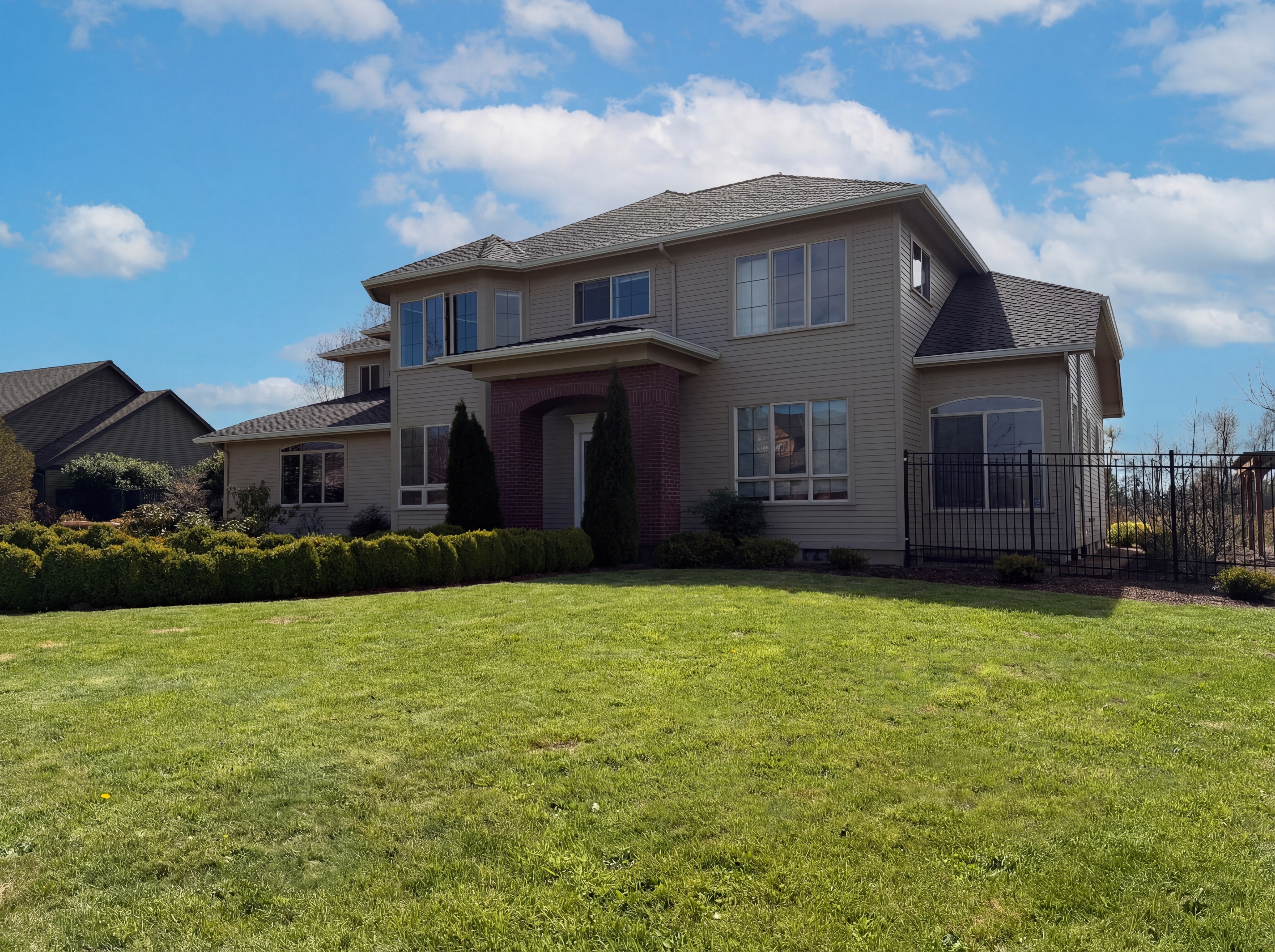 Photo 8 of 29 of 2250 SW Homer Ross Loop, McMinnville, OR