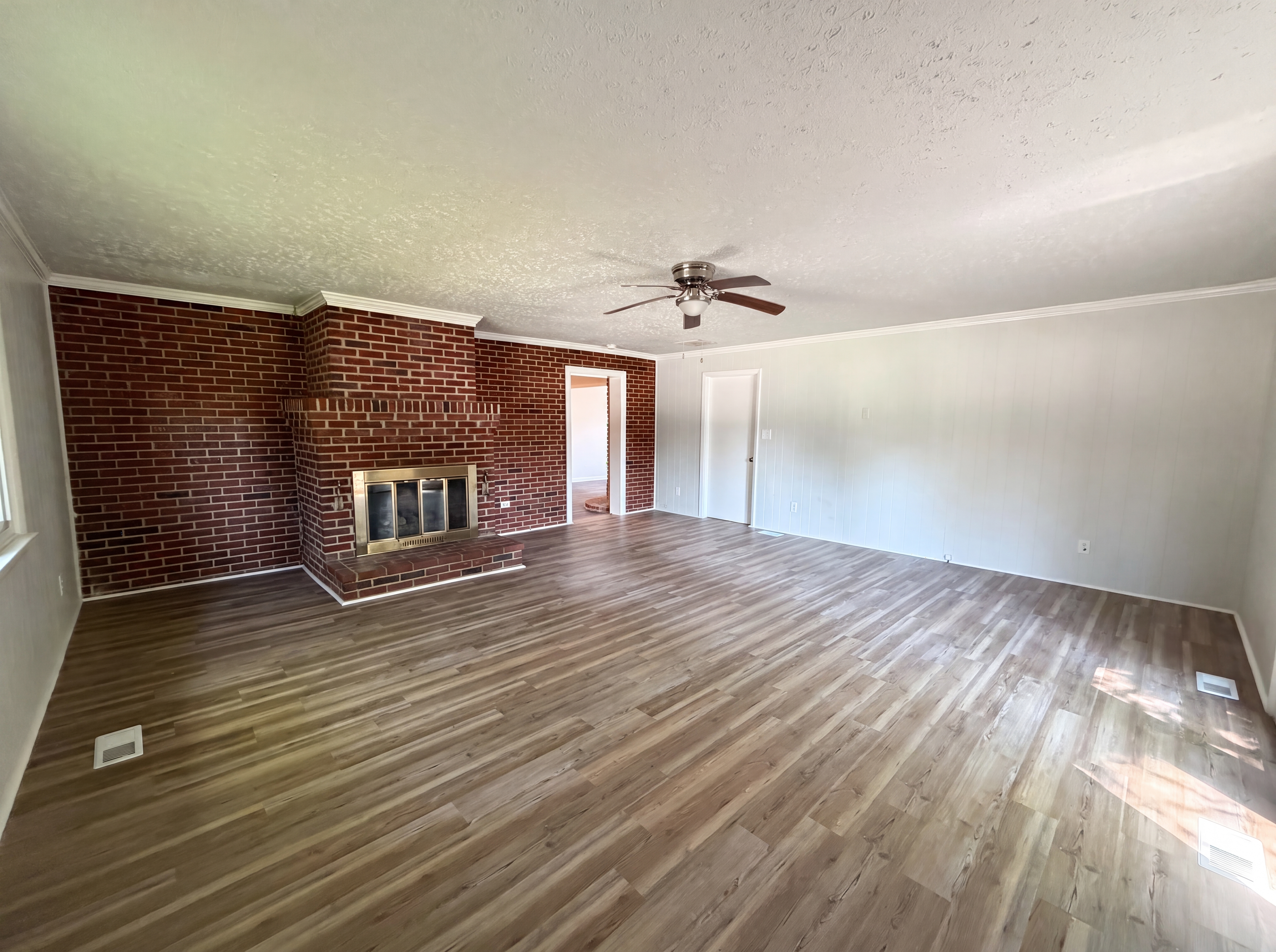 Photo 3 of 17 of 2807 Clingman St, Hopewell, VA