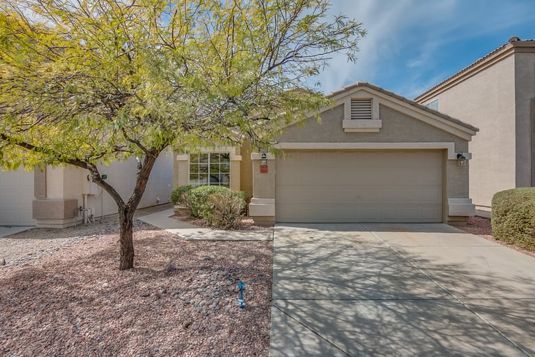 Photo 1 of 26 - 20418 N 31st Way, Phoenix, AZ 85050
