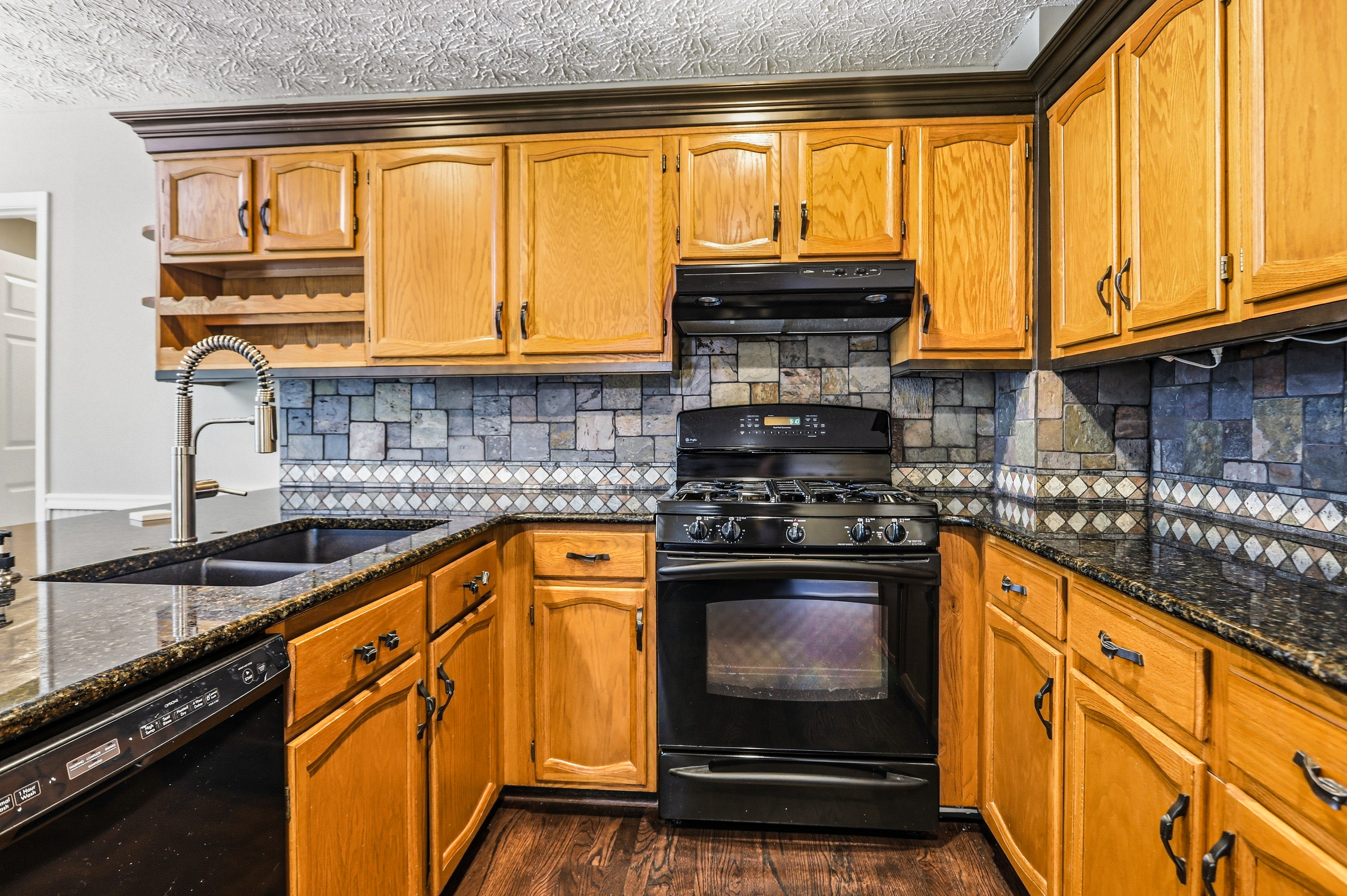 Photo 7 of 56 of 2696 S Arbor Dr, Marietta, GA