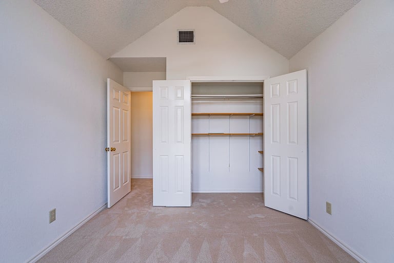 Photo 19 of 25 - 4203 Capstone Dr, Carrollton, TX 75010