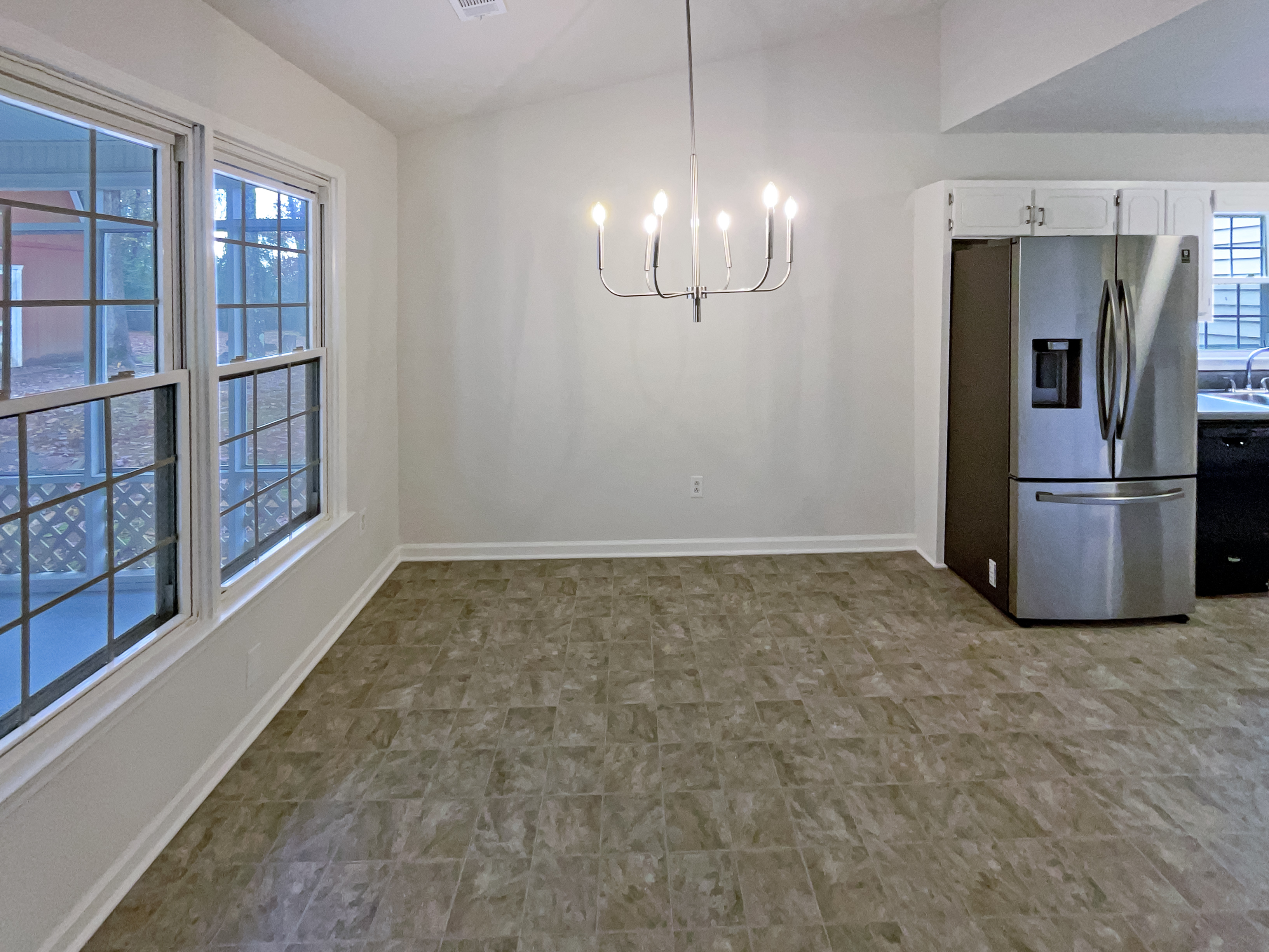 Photo 14 of 27 of 4134 Jodeco Rd, McDonough, GA