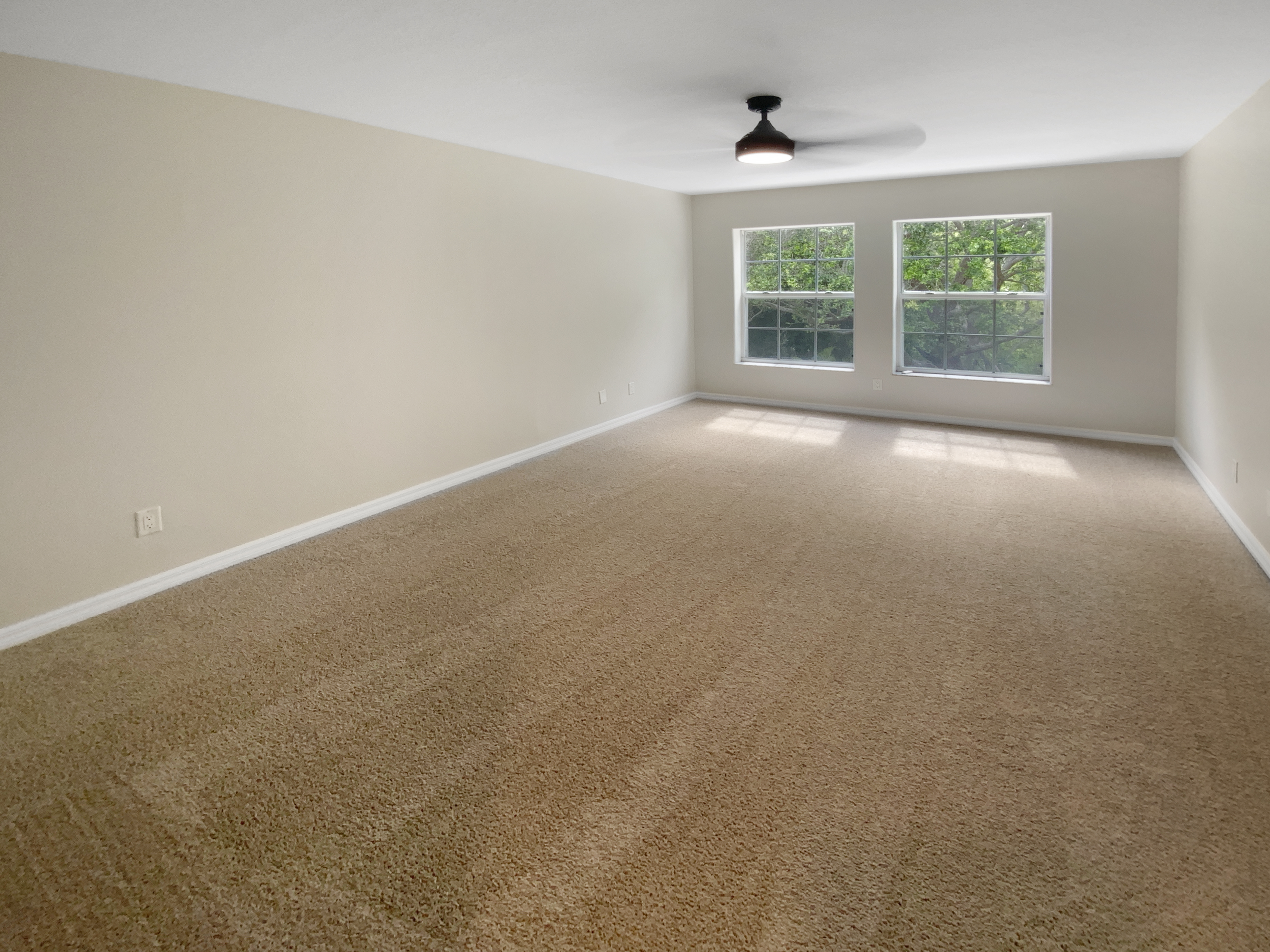 Photo 17 of 32 of 915 Woodbridge Ct, Safety Harbor, FL
