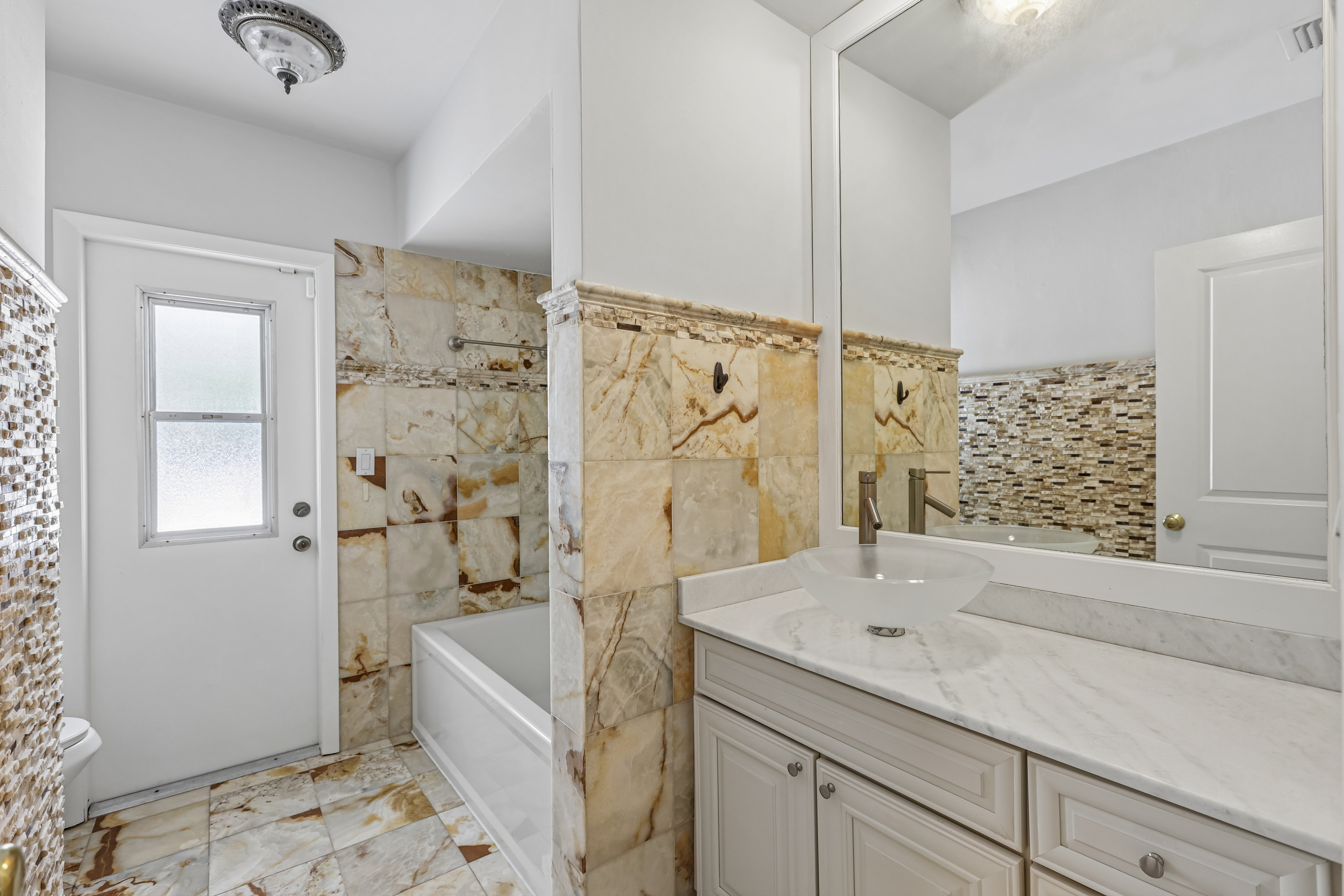 Photo 36 of 75 of 7745 SW 183rd Ter, Palmetto Bay, FL