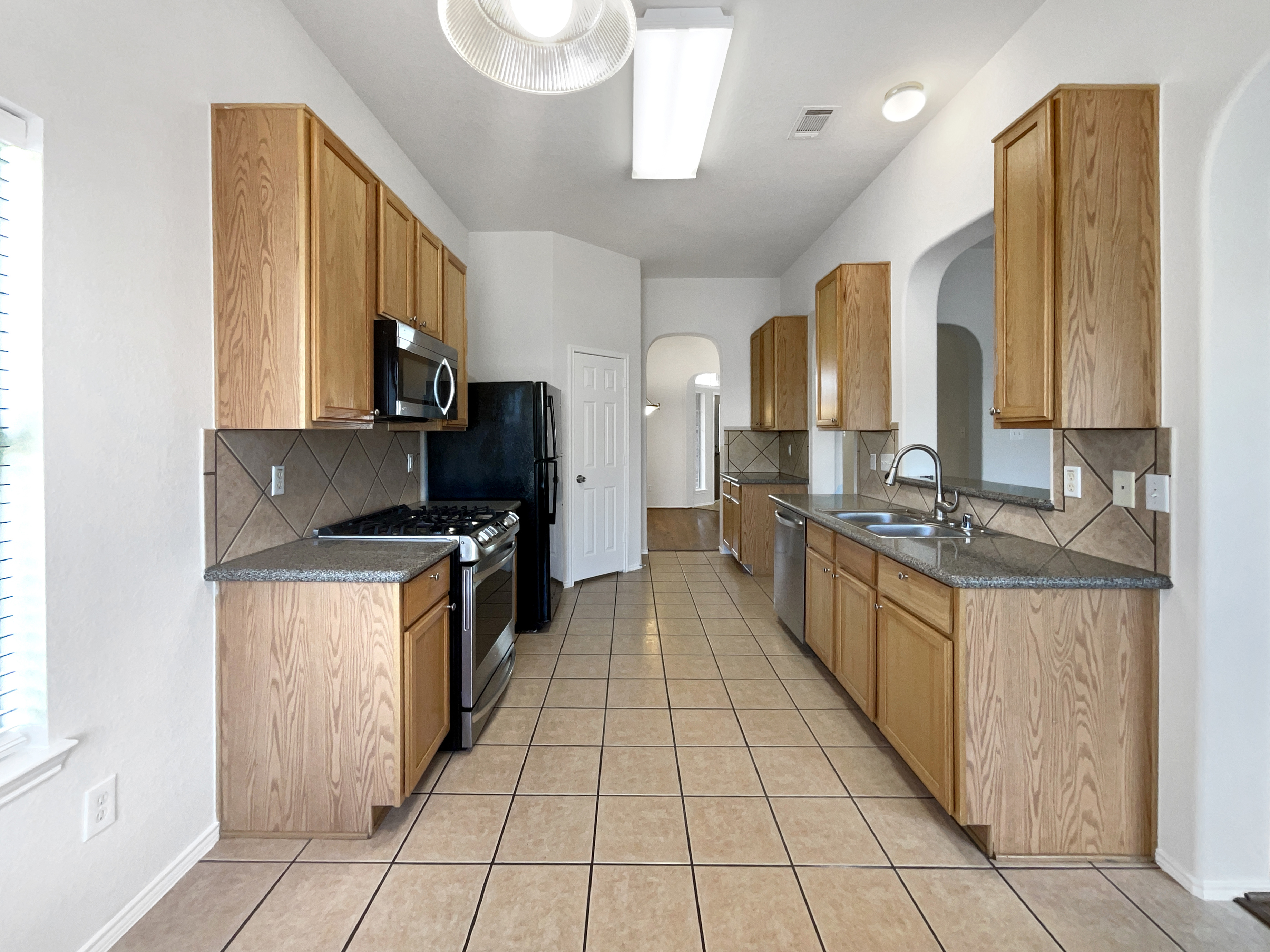 Photo 6 of 24 of 18810 Appletree Ridge Rd, Houston, TX