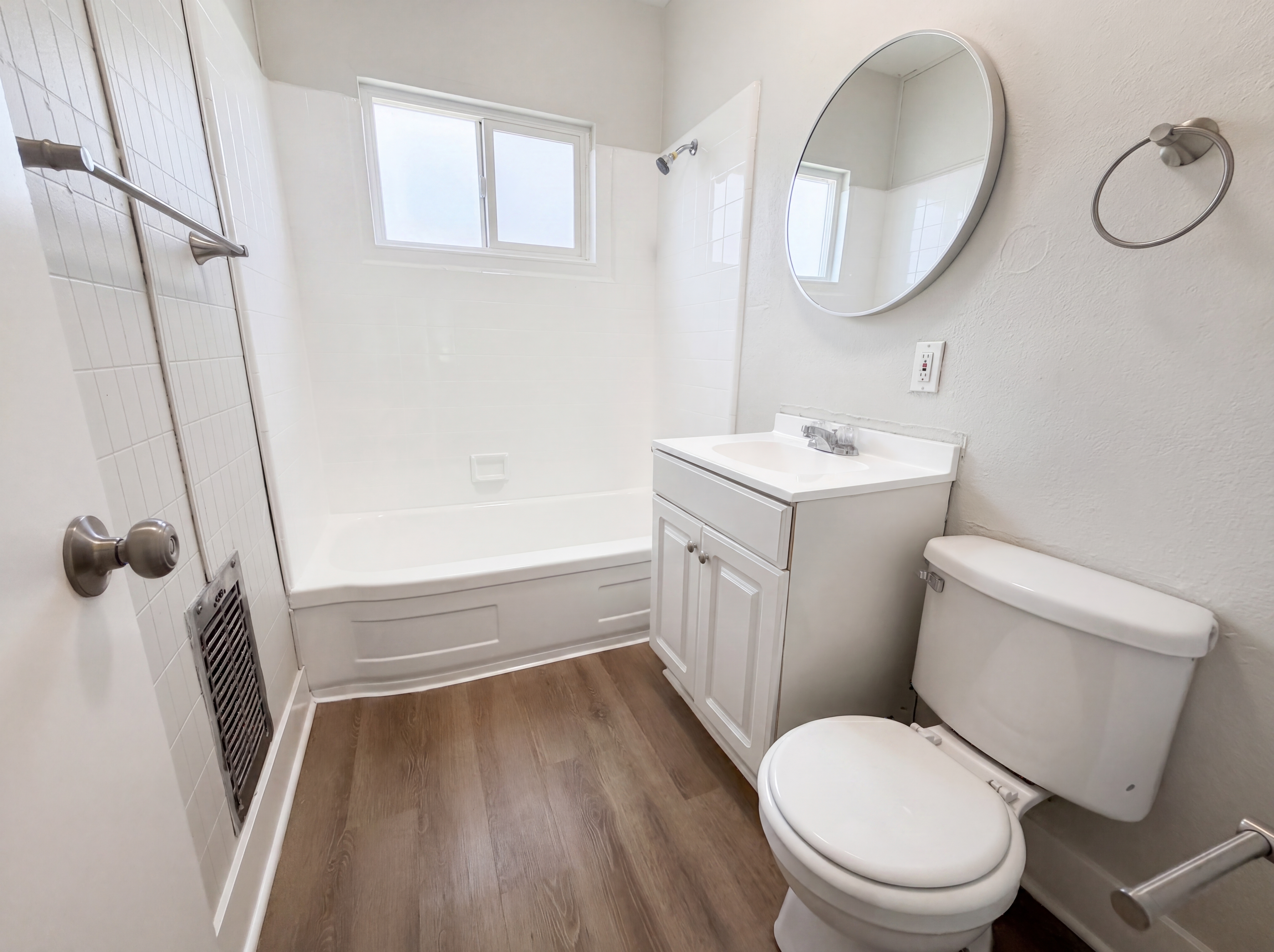 Photo 19 of 26 of 1441 Pepper Tree Ln, San Bernardino, CA