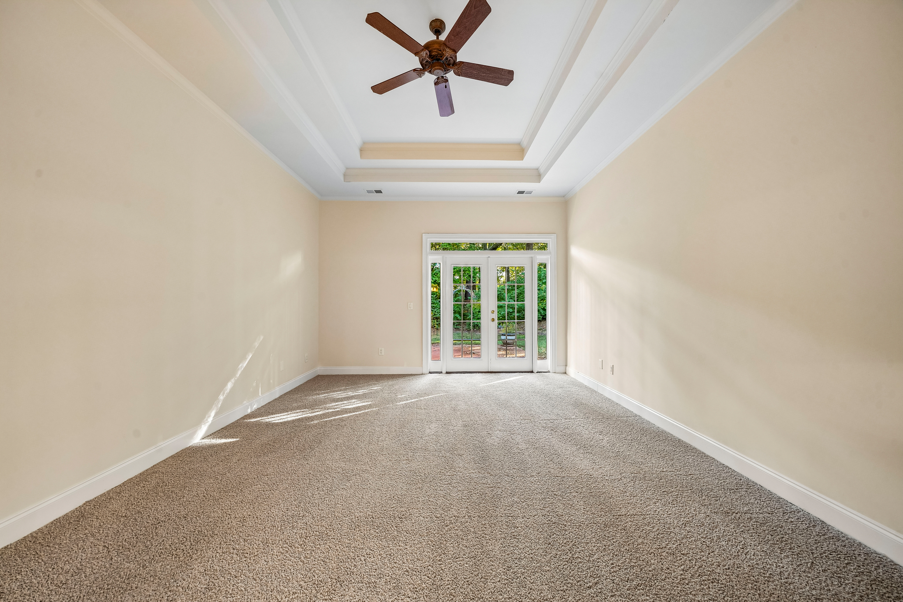 Photo 4 of 39 of 3054 Montclair Cir SE, Smyrna, GA