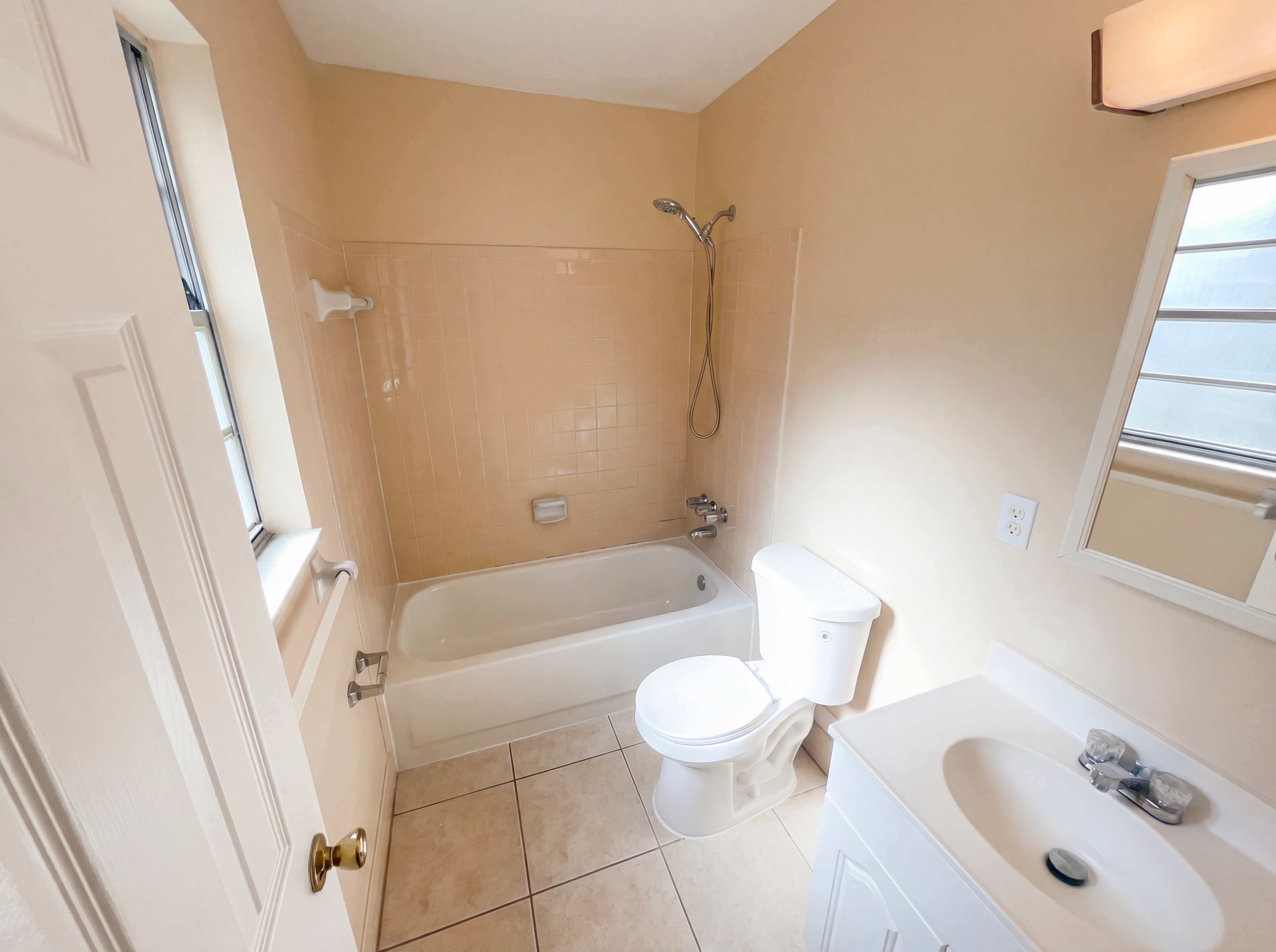 Photo 6 of 22 of 1118 SE Proctor Ln, Port Saint Lucie, FL