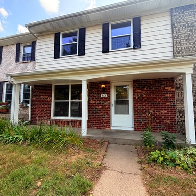 Property photo 1 of 868 Wescott Sq
