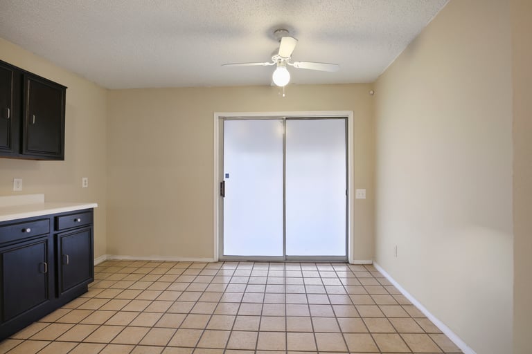 Photo 19 of 26 - 4641 Feathercrest Dr, Fort Worth, TX 76137