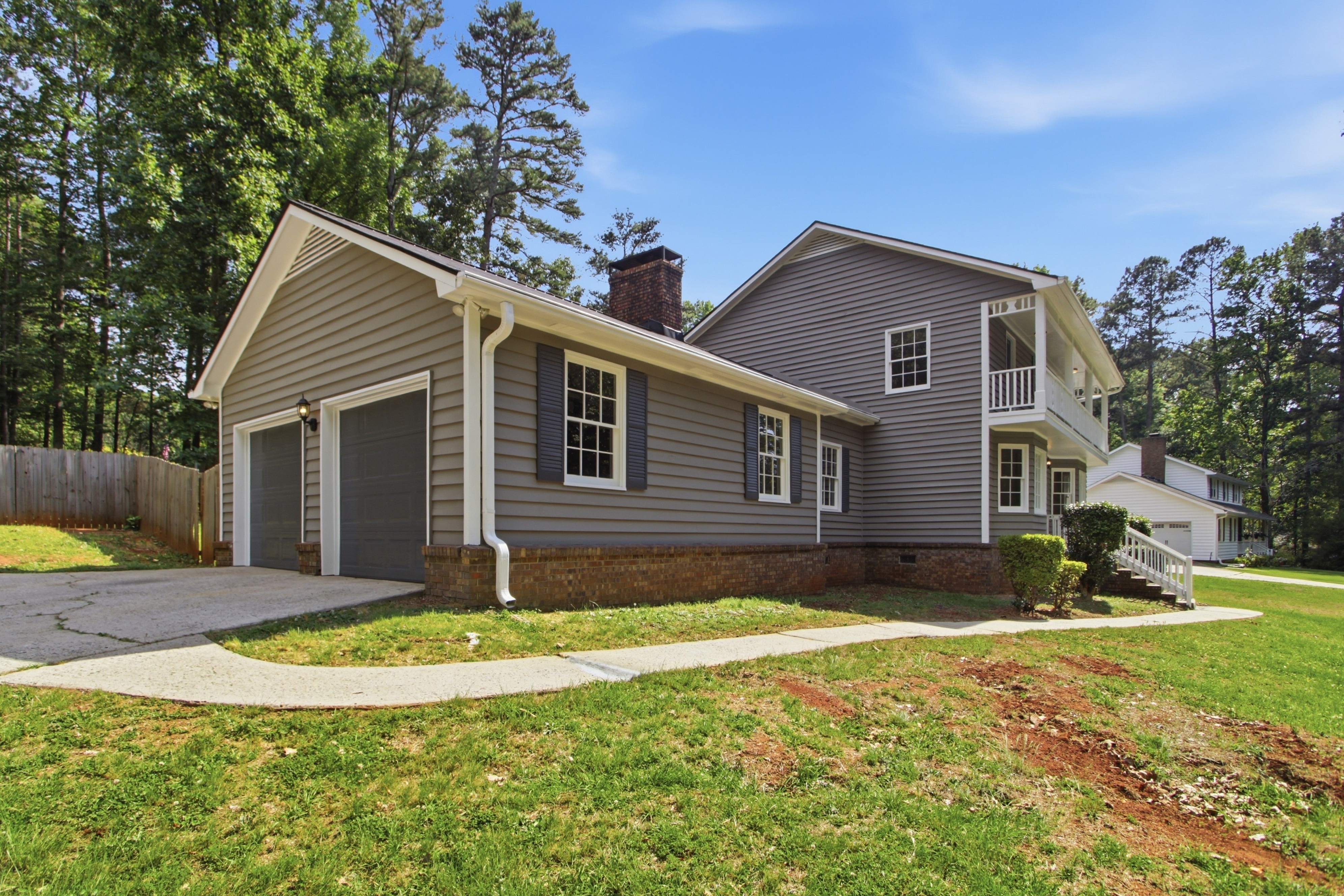 Photo 7 of 40 of 310 Derby Dr, Fayetteville, GA
