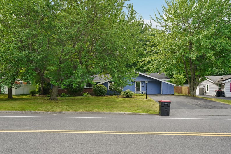 Property photo 1 of 237 Hovenden Ave