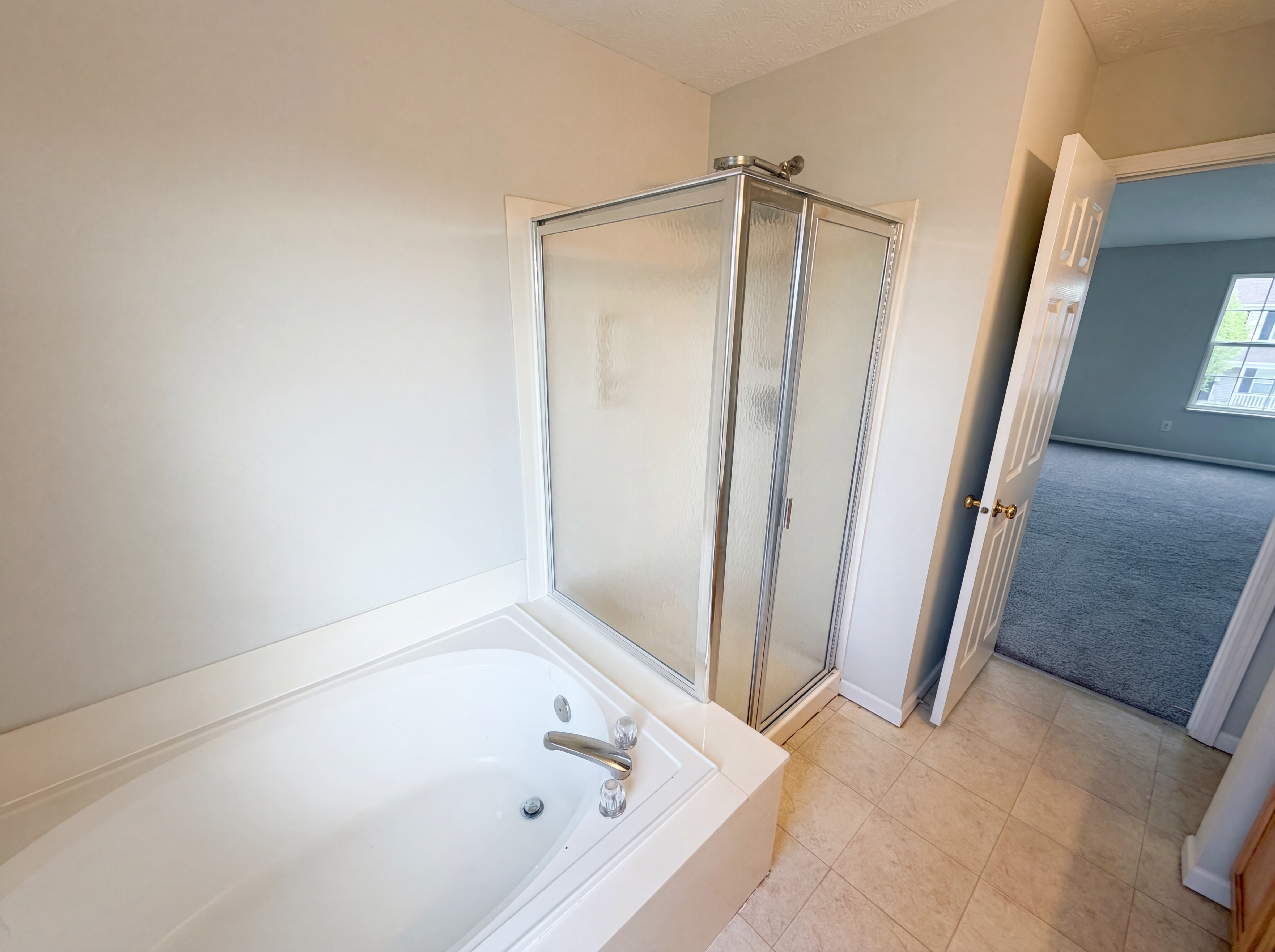 Photo 18 of 28 of 8911 Alto Way, Indianapolis, IN