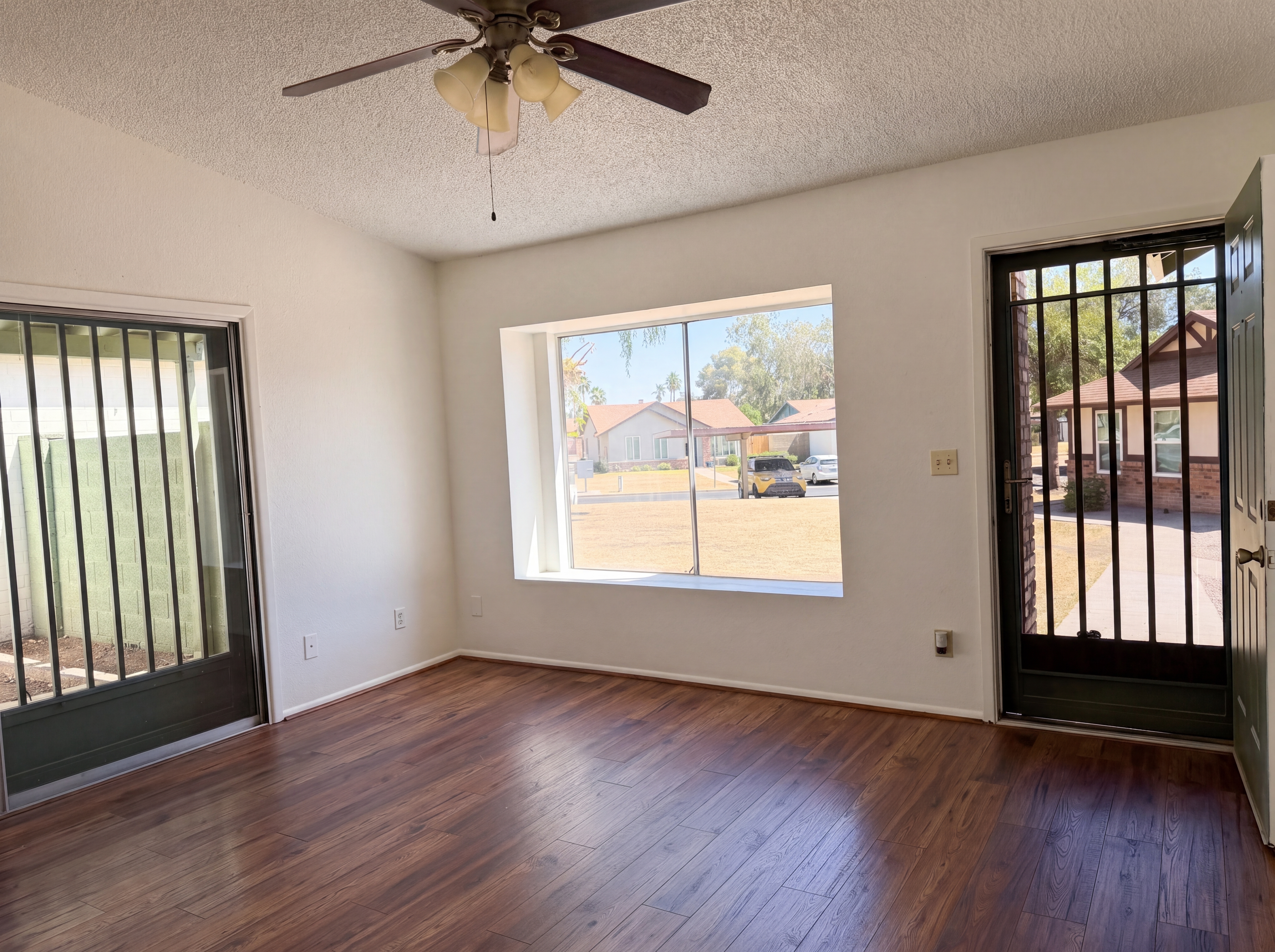 Photo 8 of 17 of 5135 E Evergreen St, Mesa, AZ