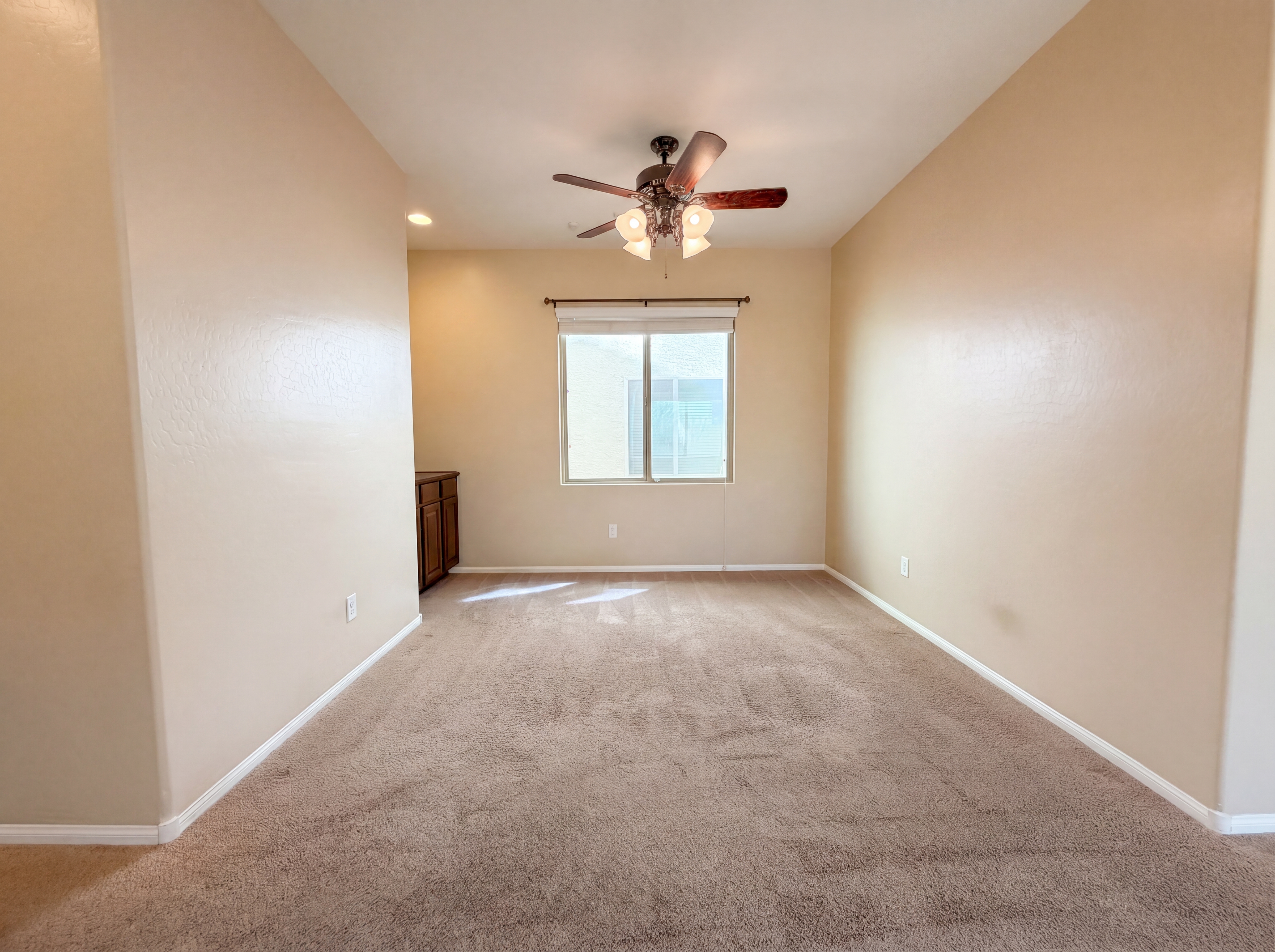 Photo 11 of 23 of 7698 Falmoth Bay Ct, Las Vegas, NV
